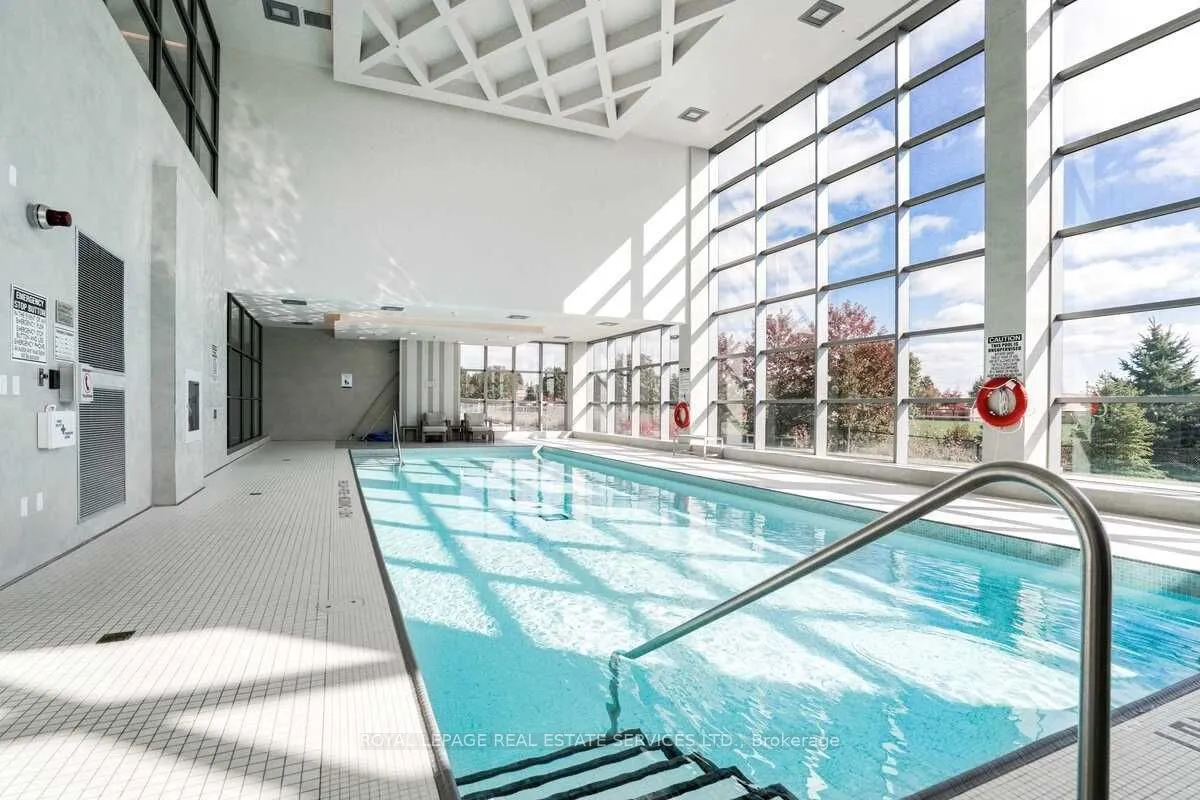 4677 Glen Erin Drive, #906