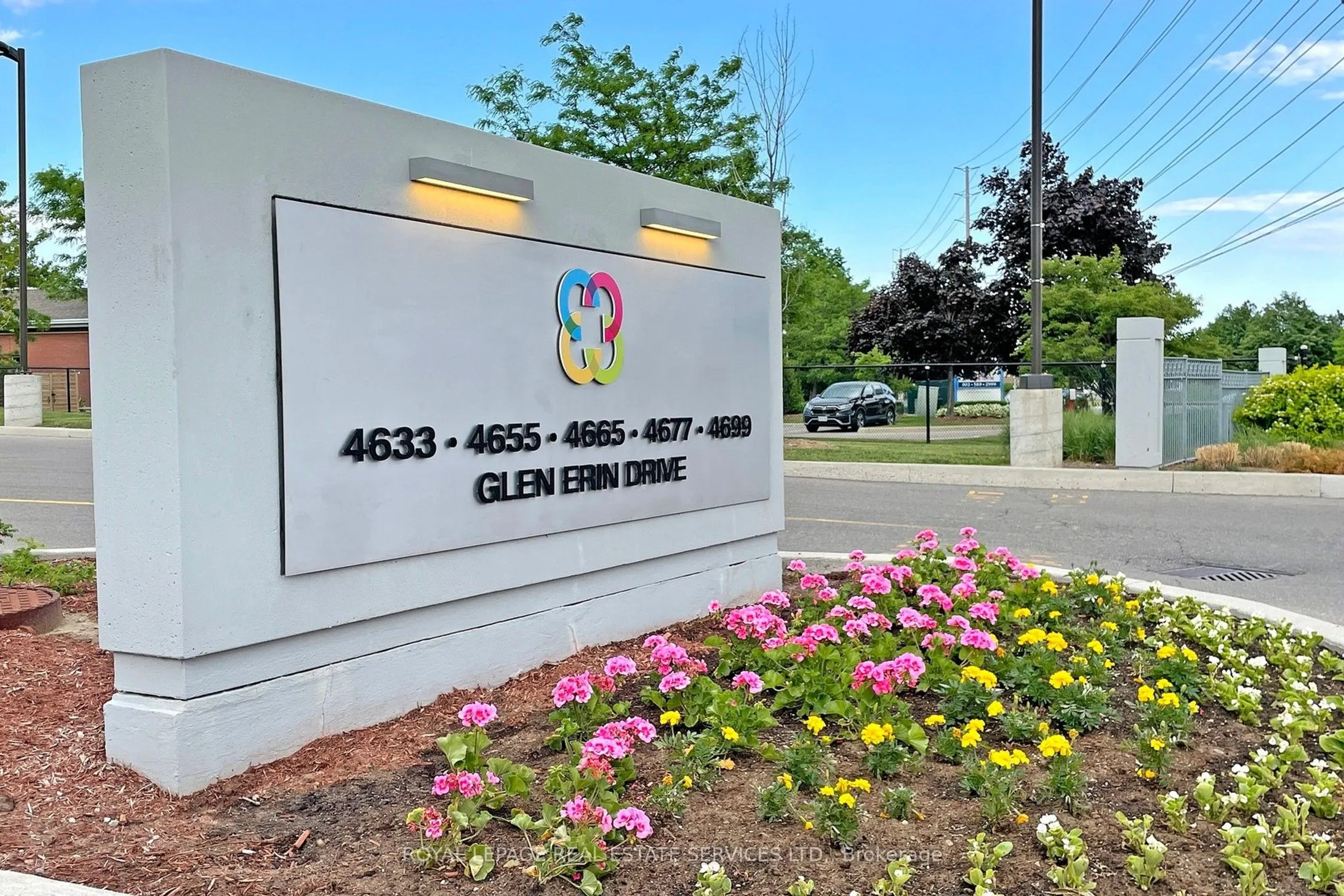 4677 Glen Erin Drive, #906