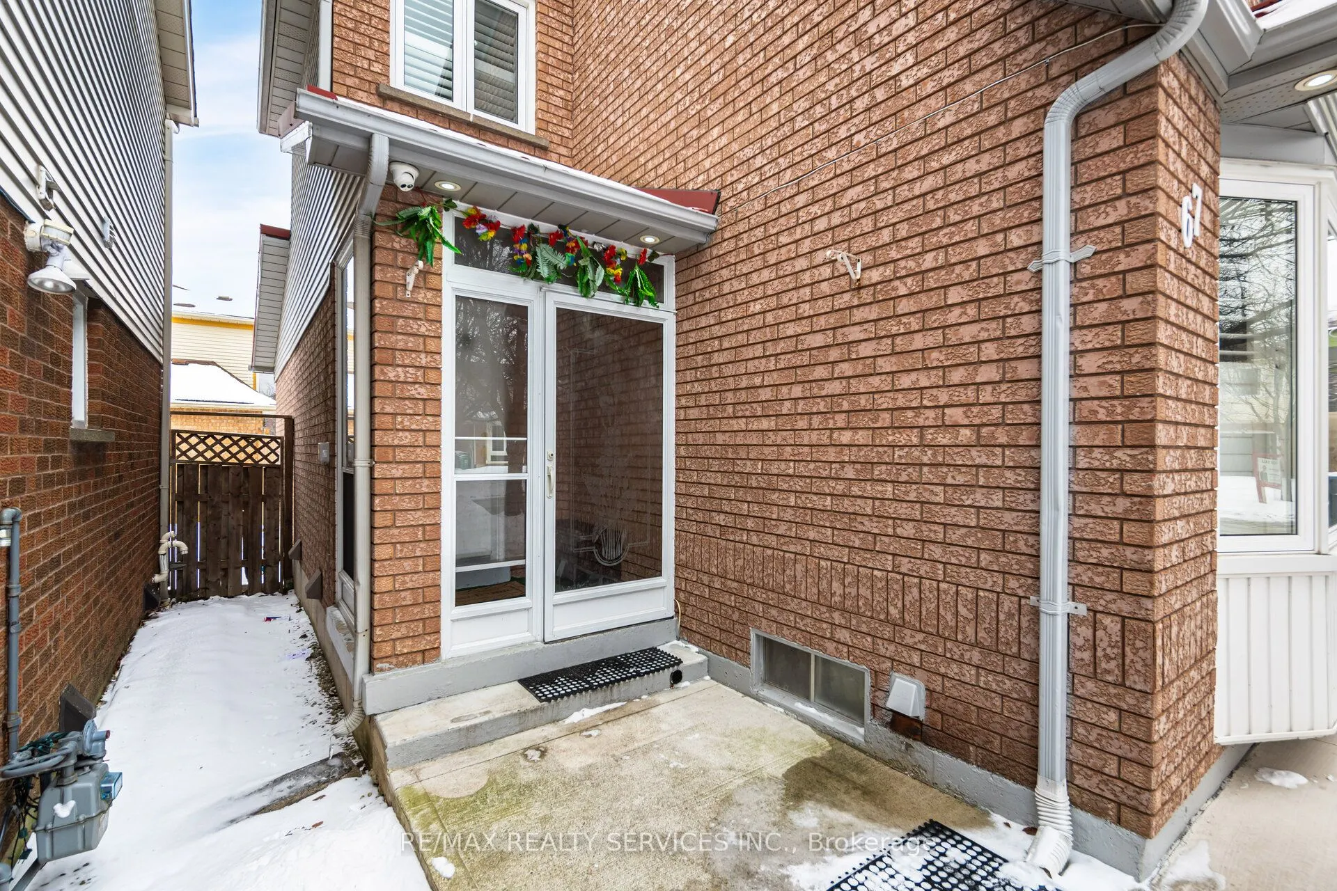 67 Stoneledge Circle