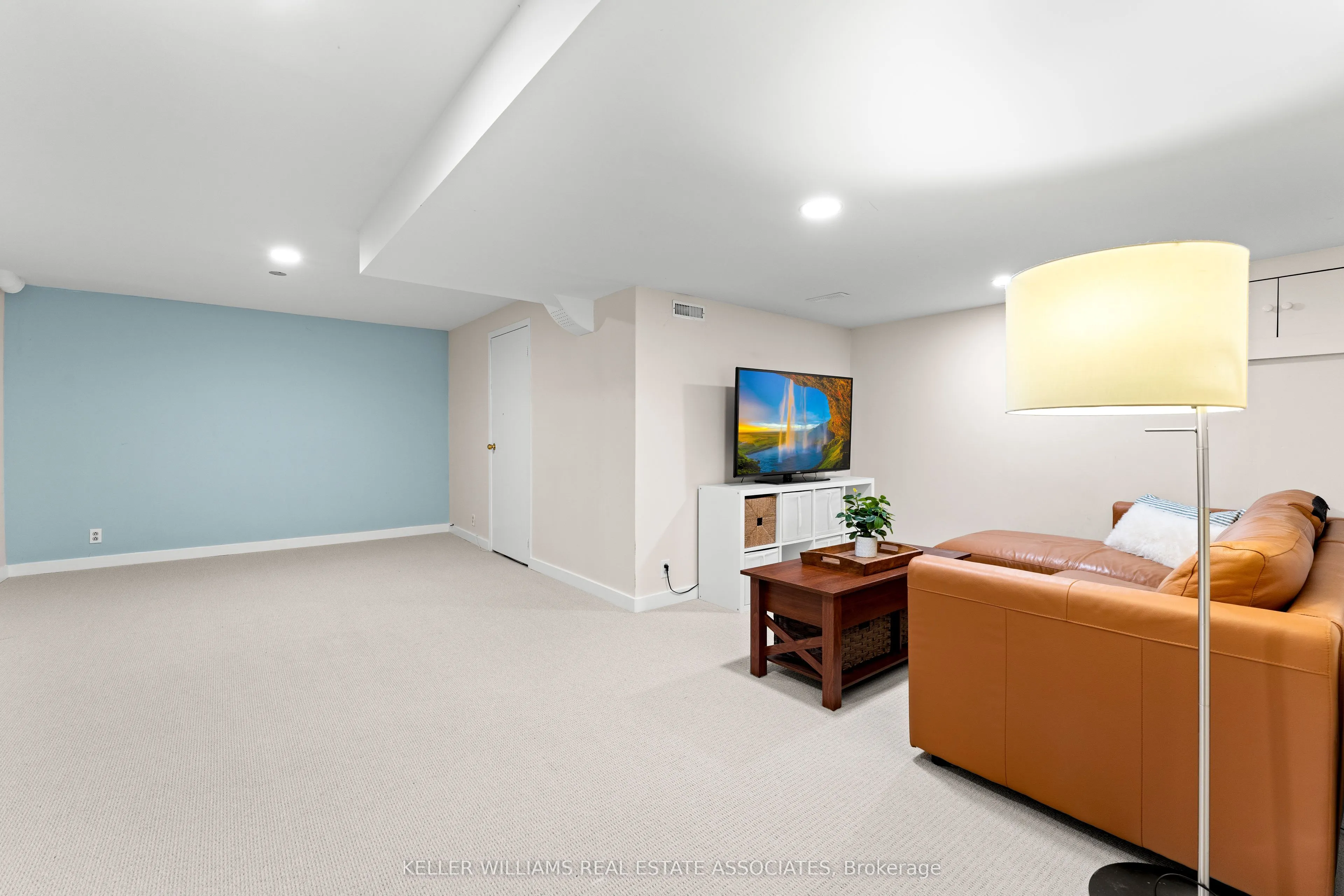 20 Mineola Road E, #62