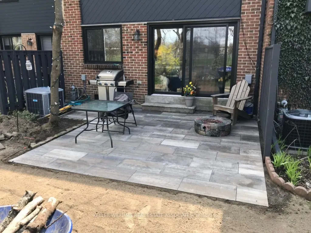 20 Mineola Road E, #62