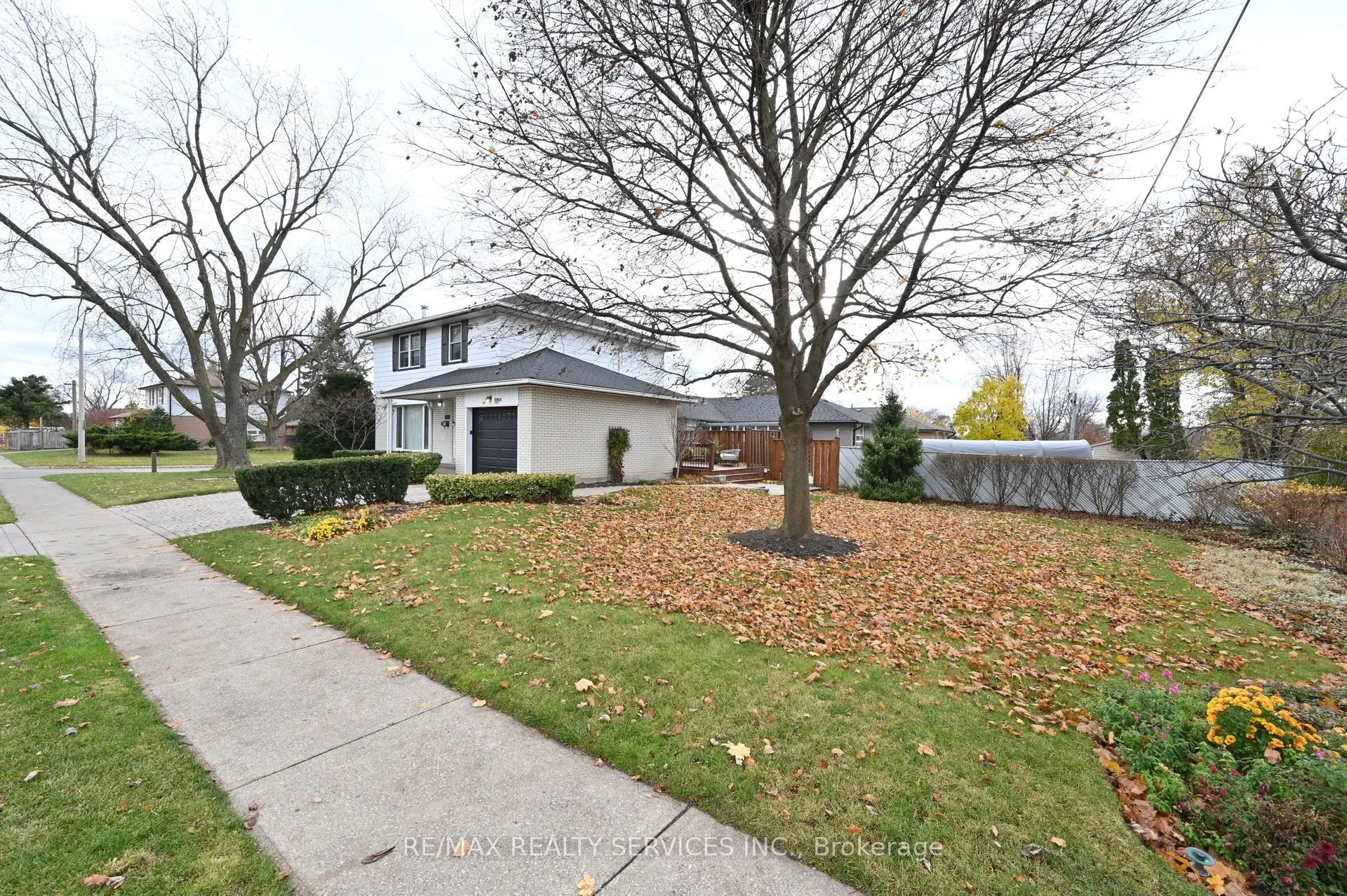 47 Durham Crescent