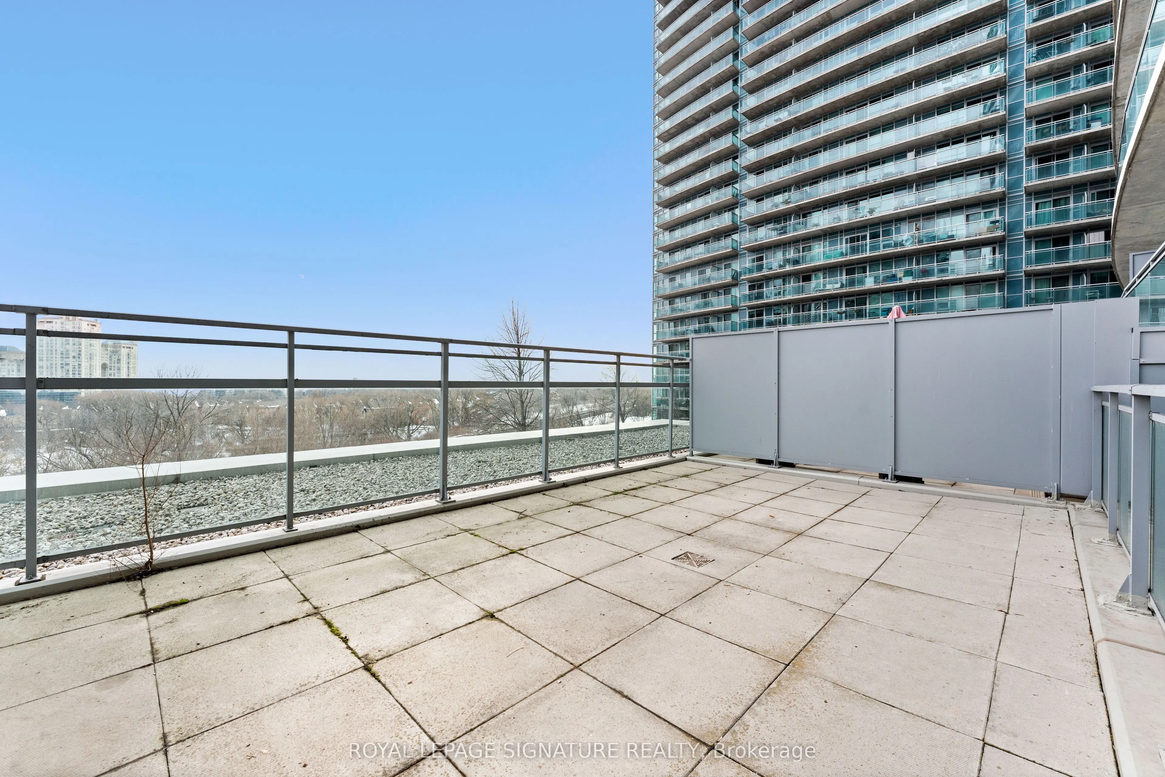 165 Legion Road N, #527