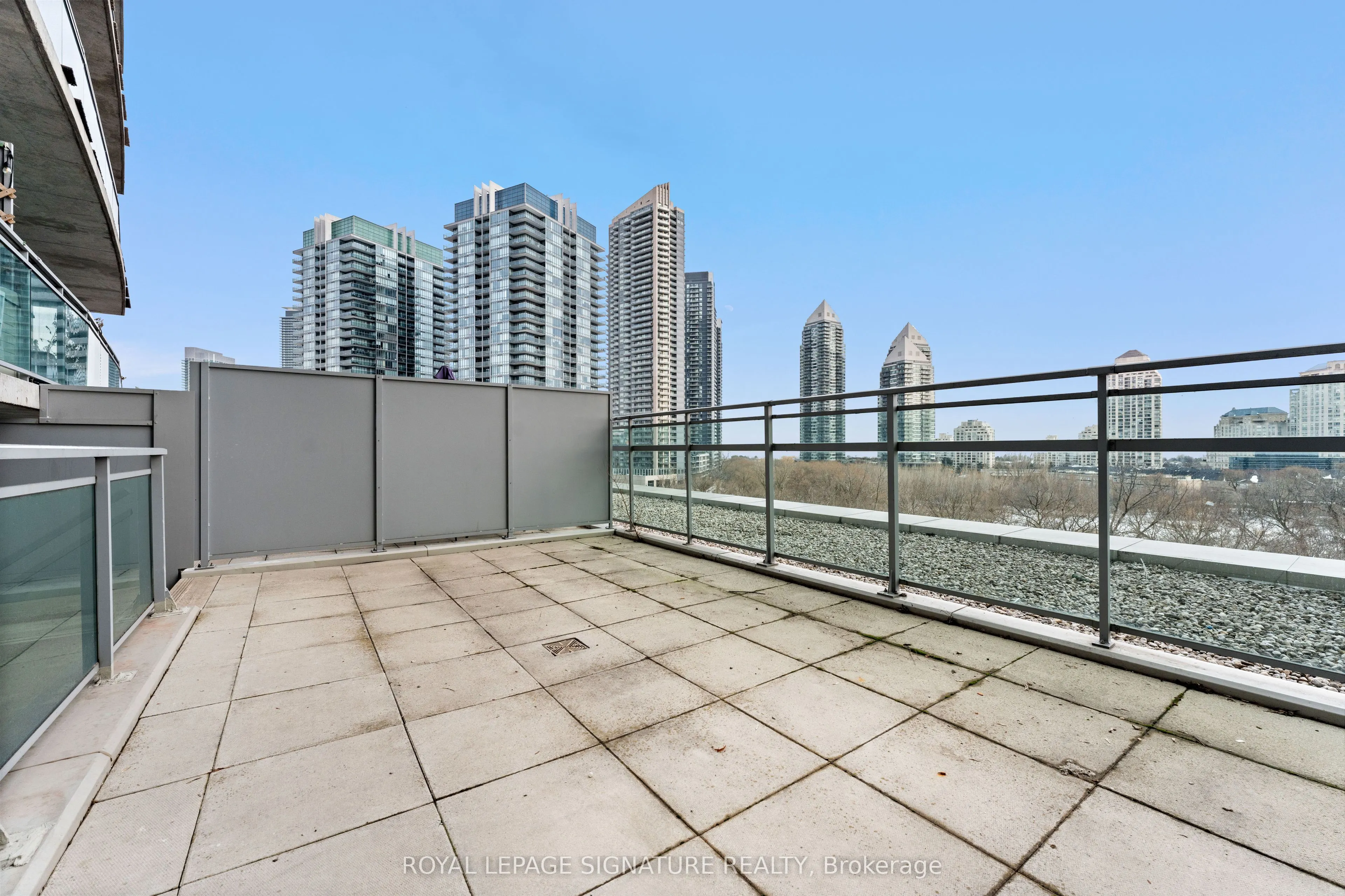 165 Legion Road N, #527