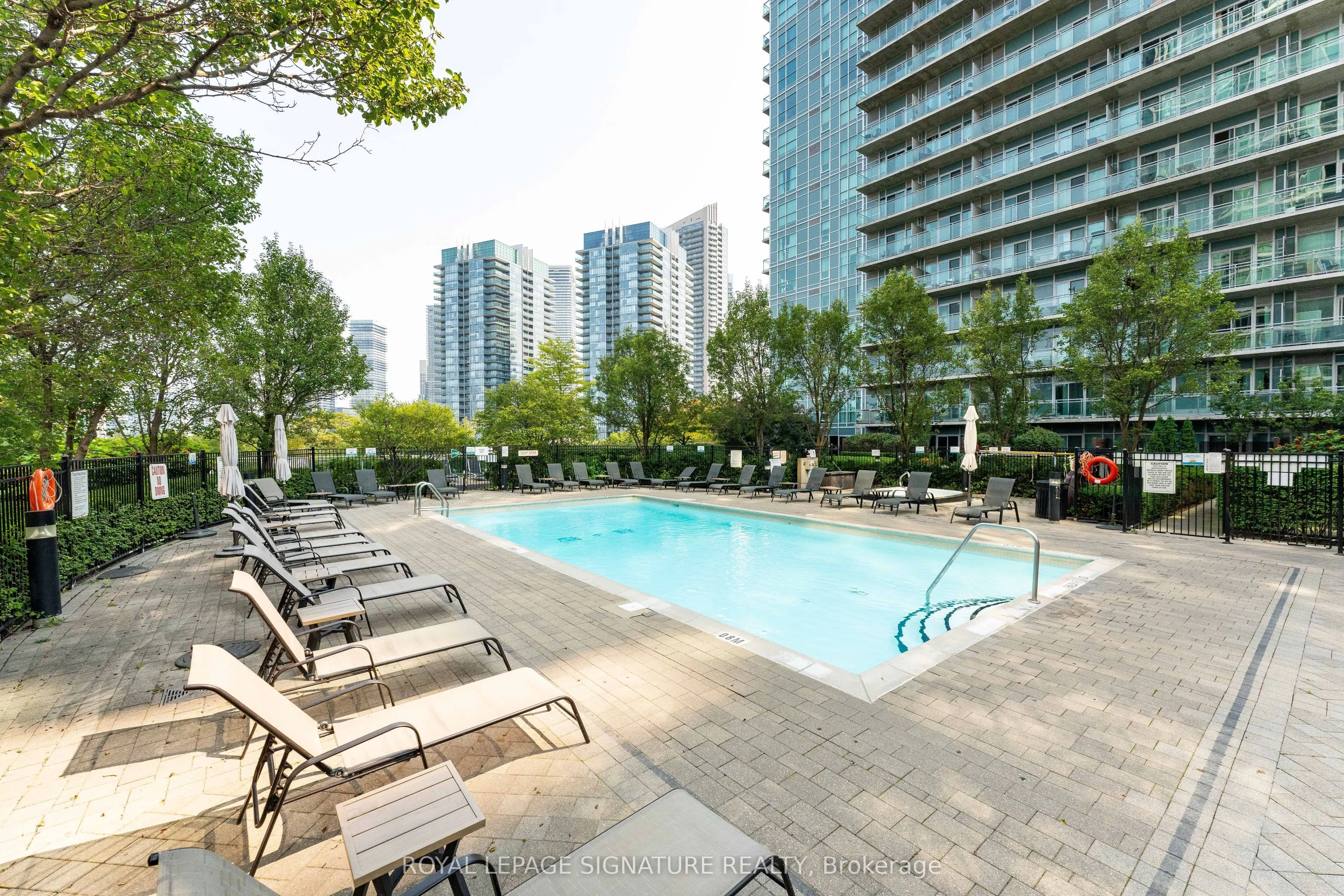 165 Legion Road N, #527