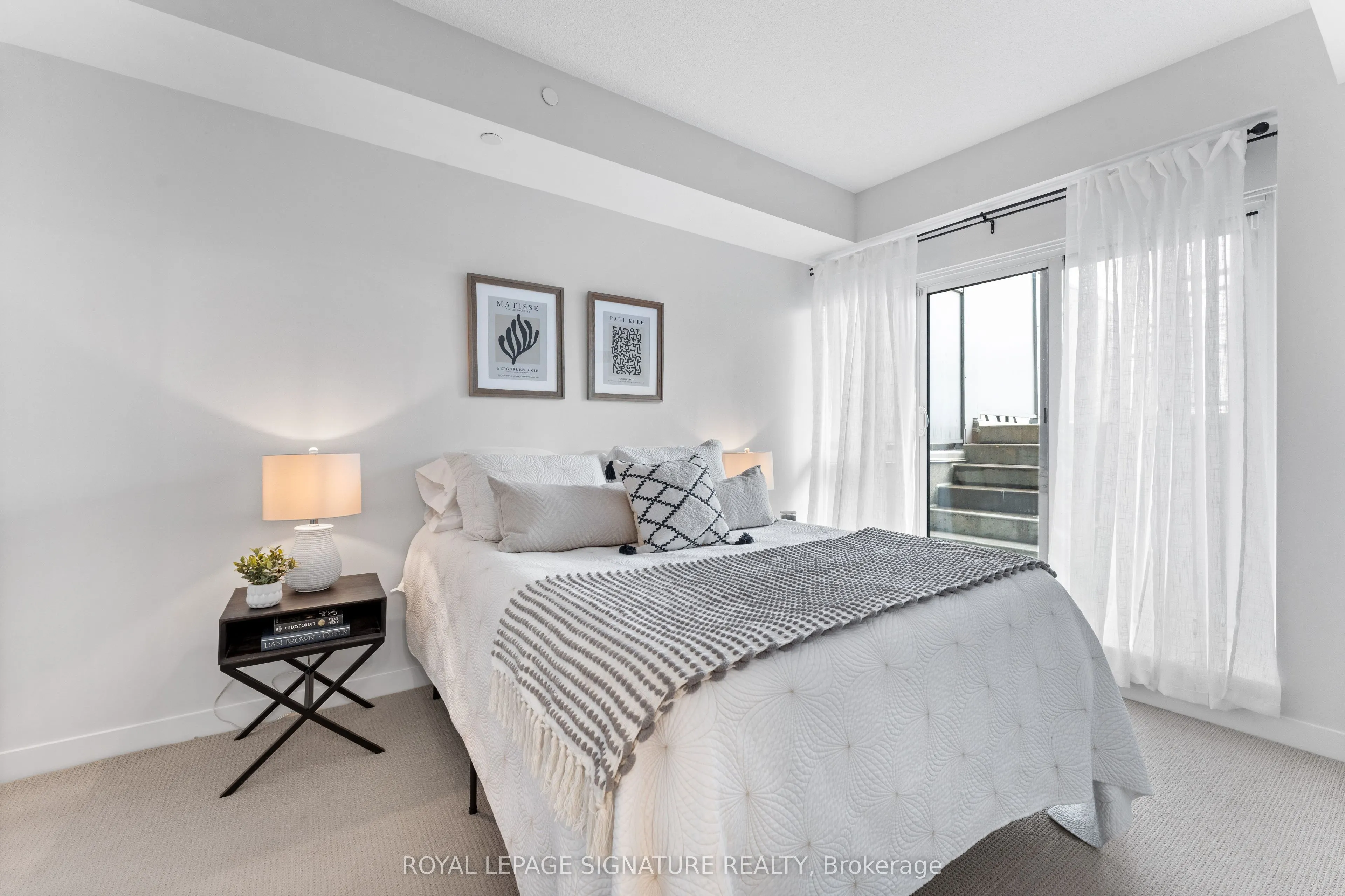 165 Legion Road N, #527