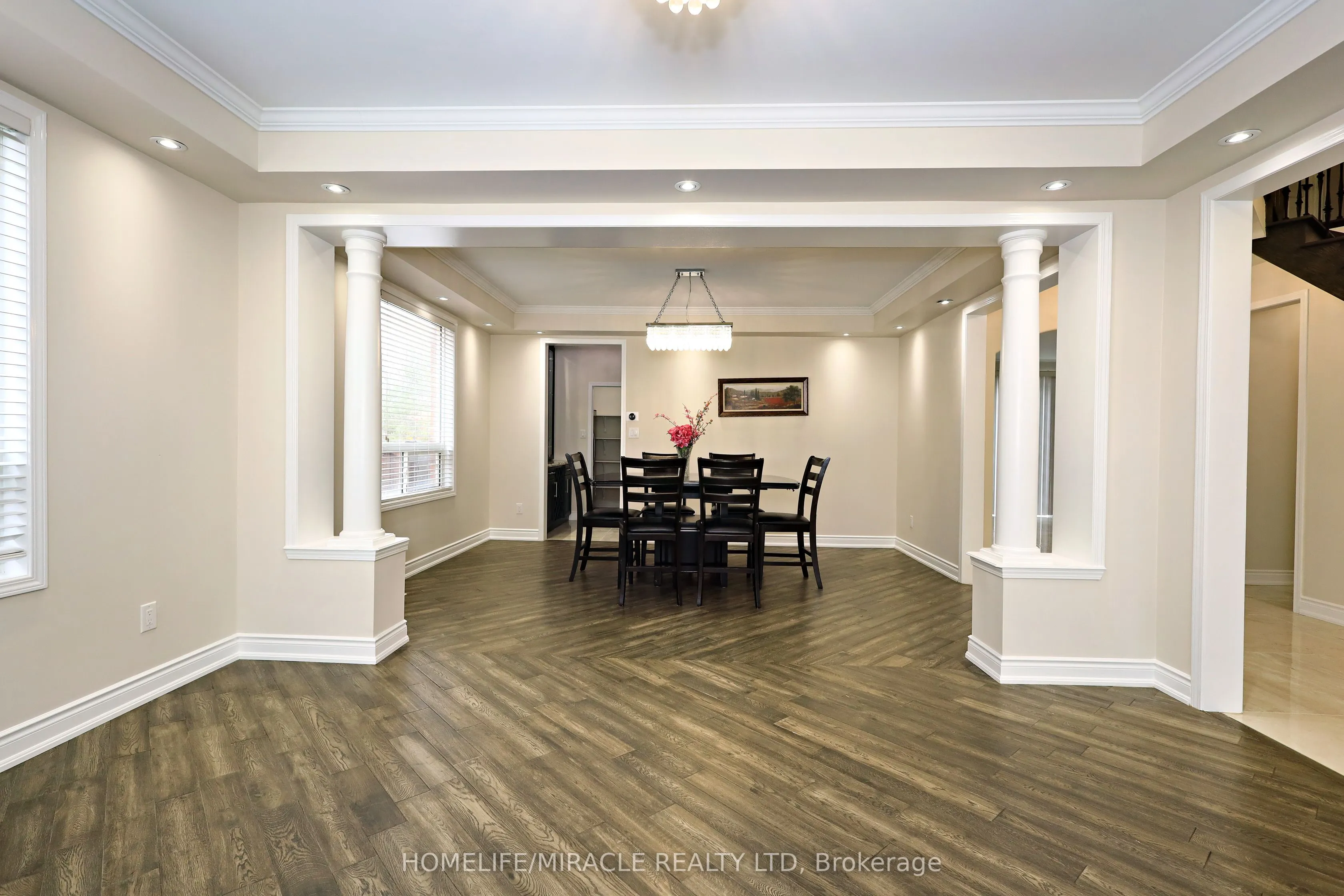 8 NELLY Court