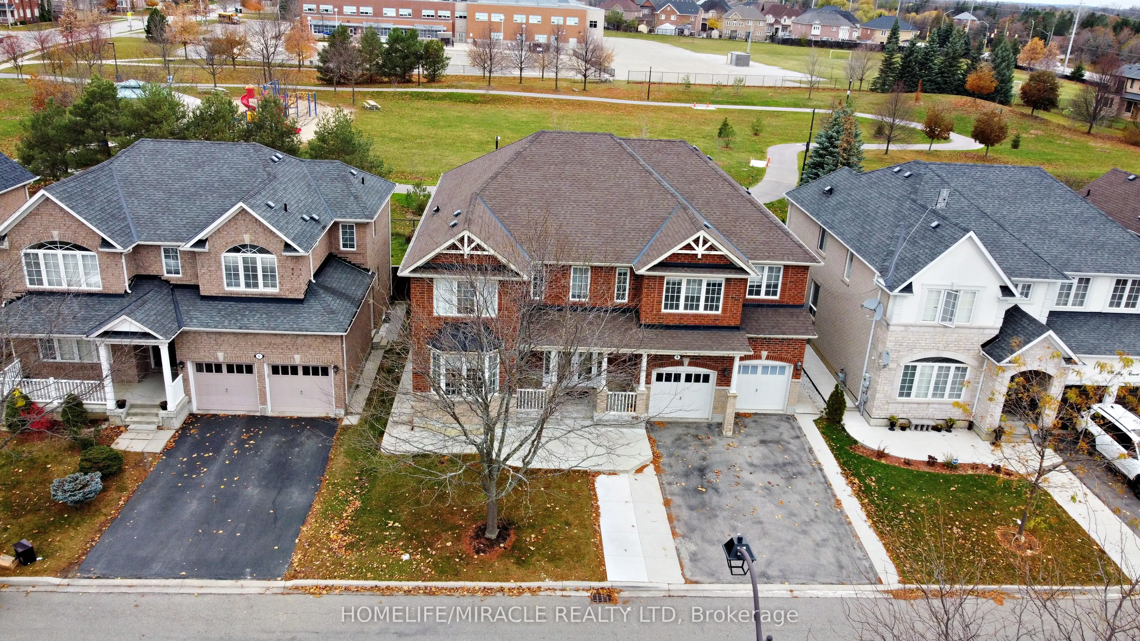 8 NELLY Court