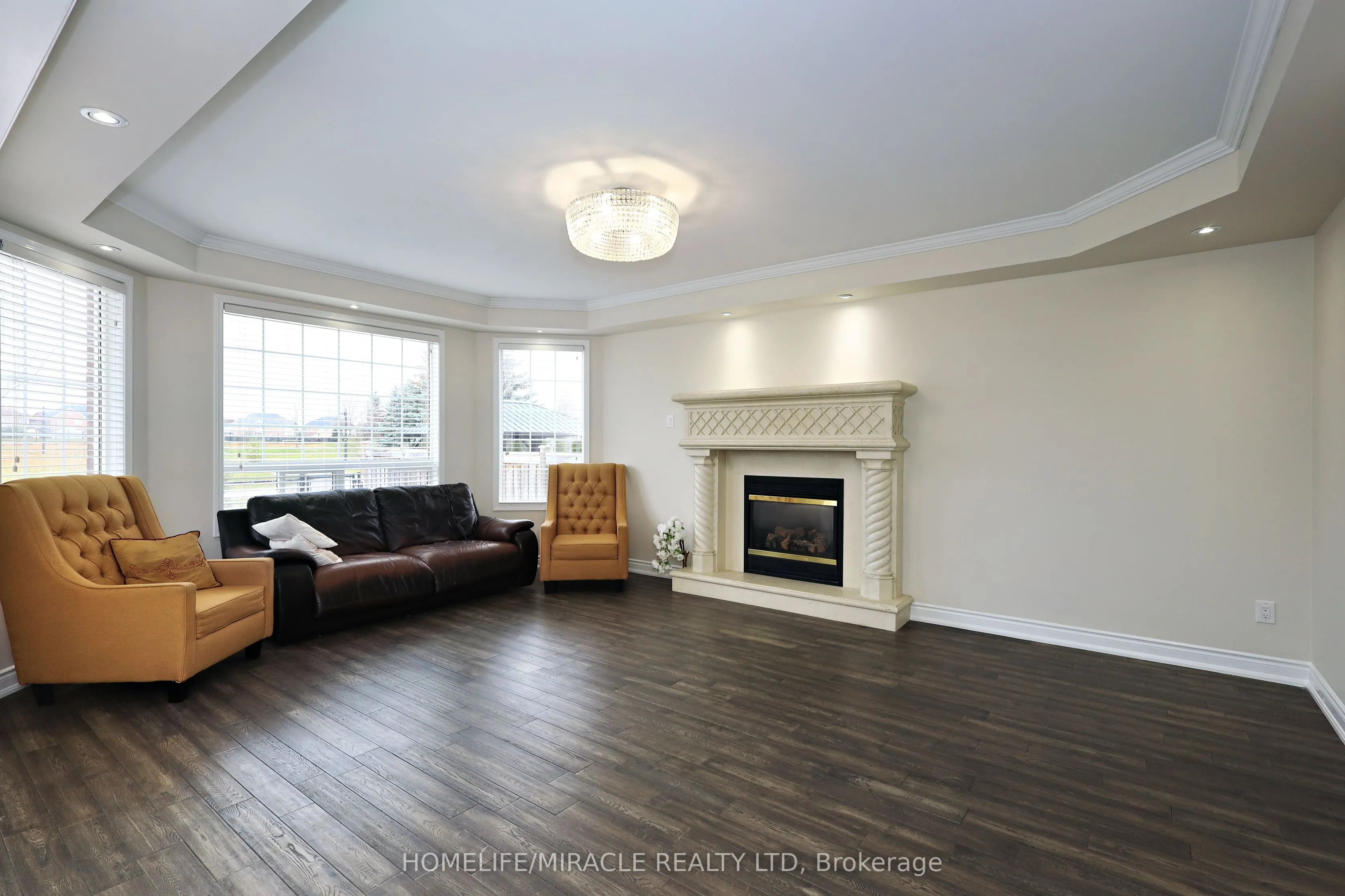 8 NELLY Court