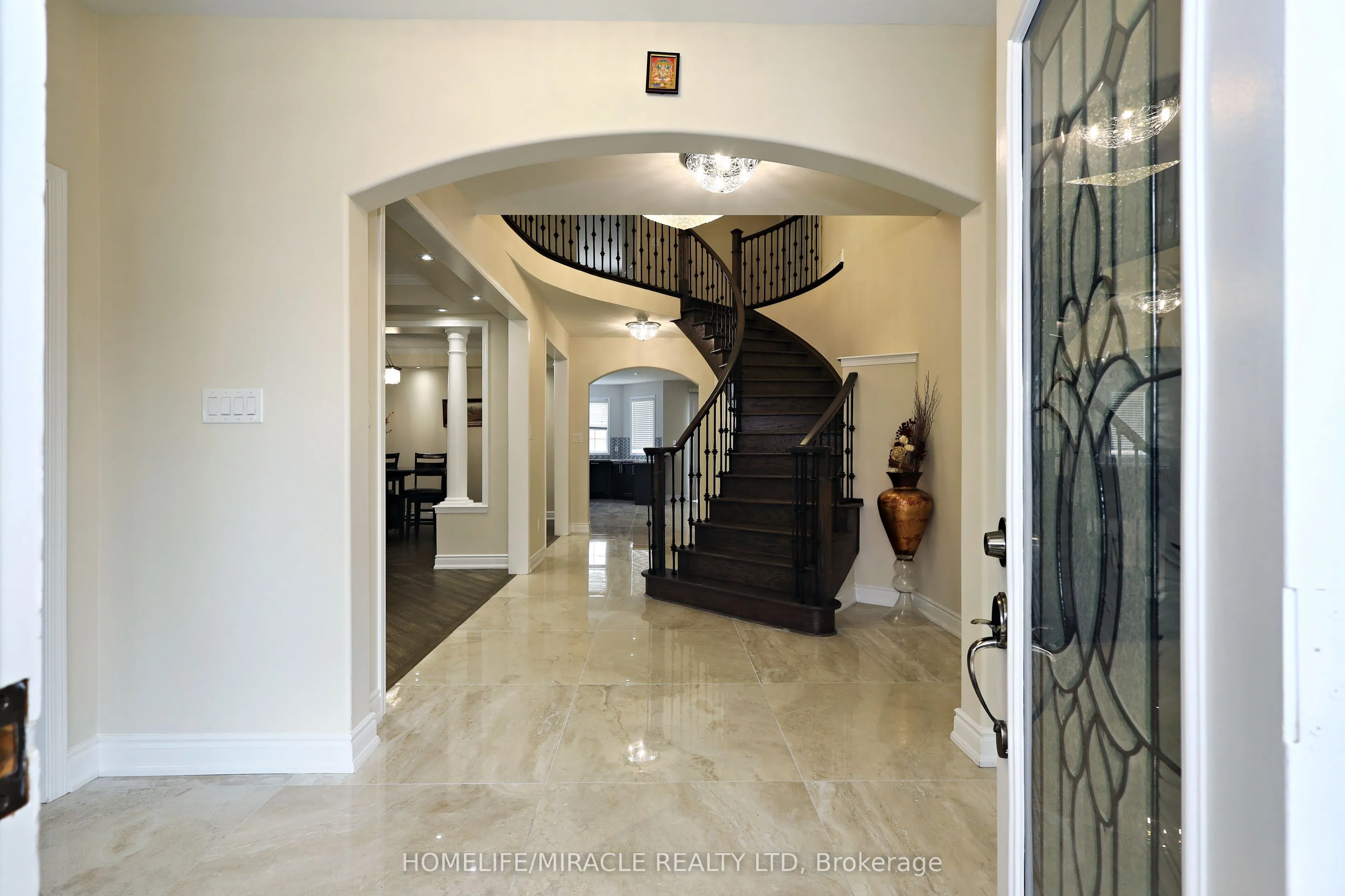 8 NELLY Court