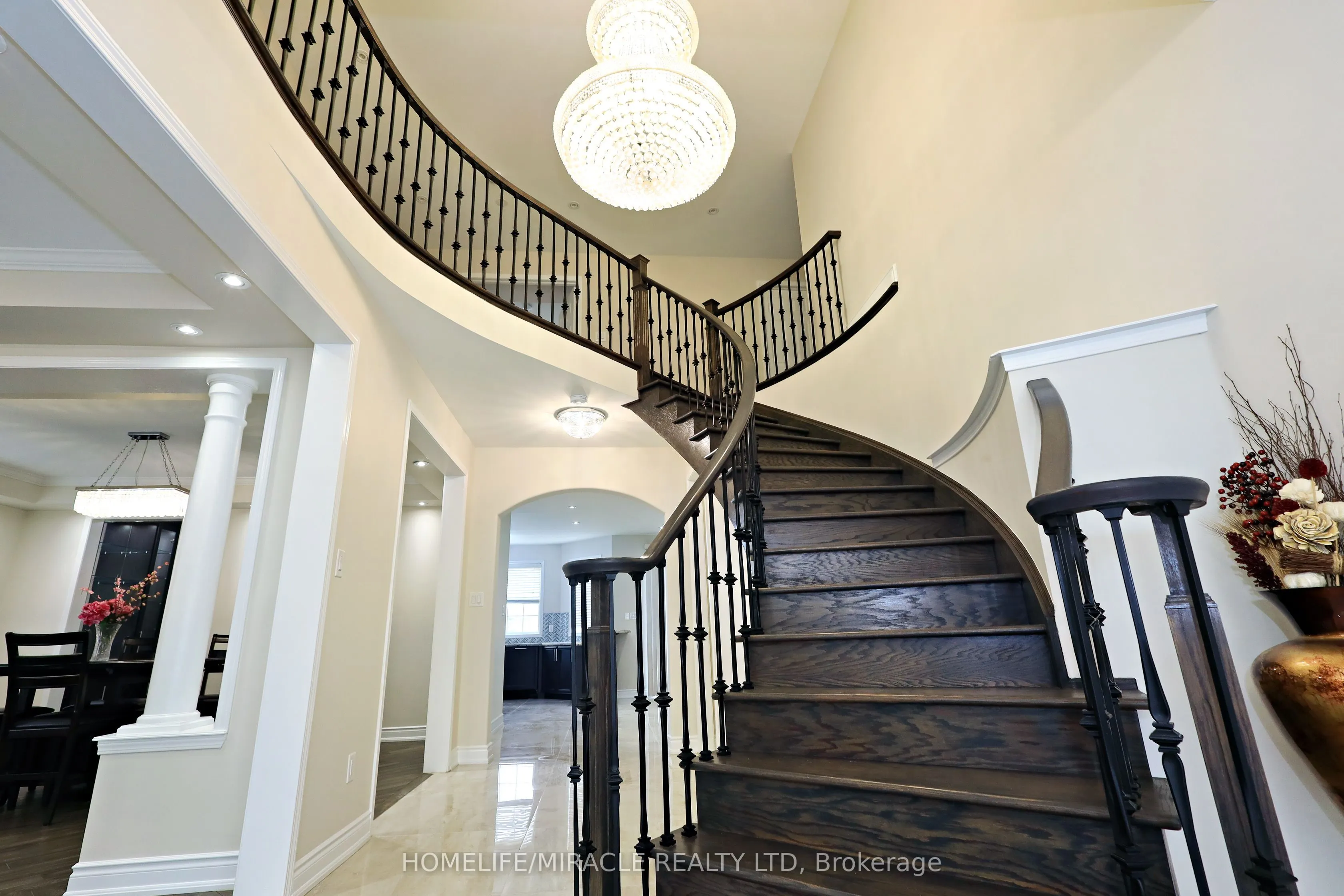 8 NELLY Court