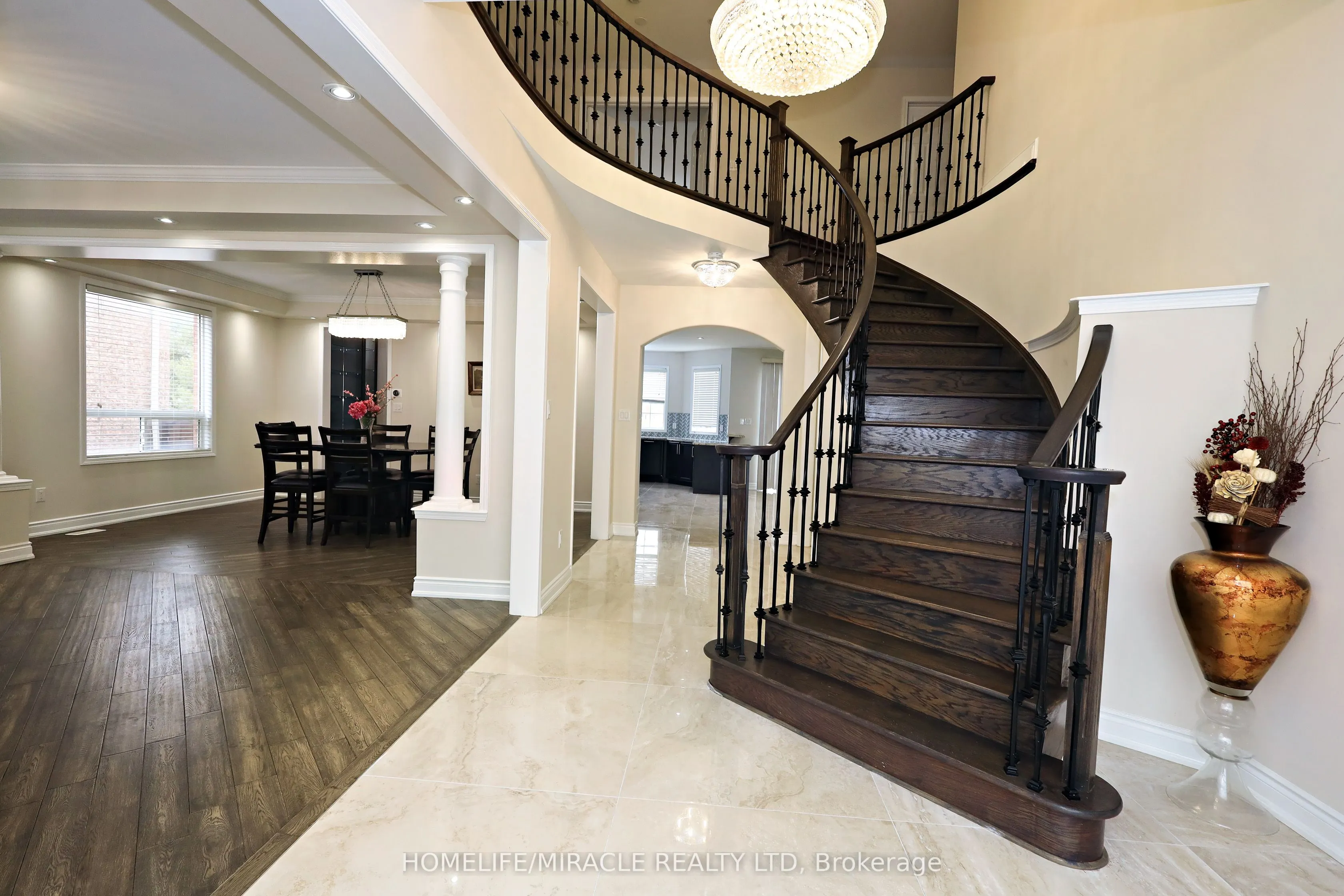 8 NELLY Court
