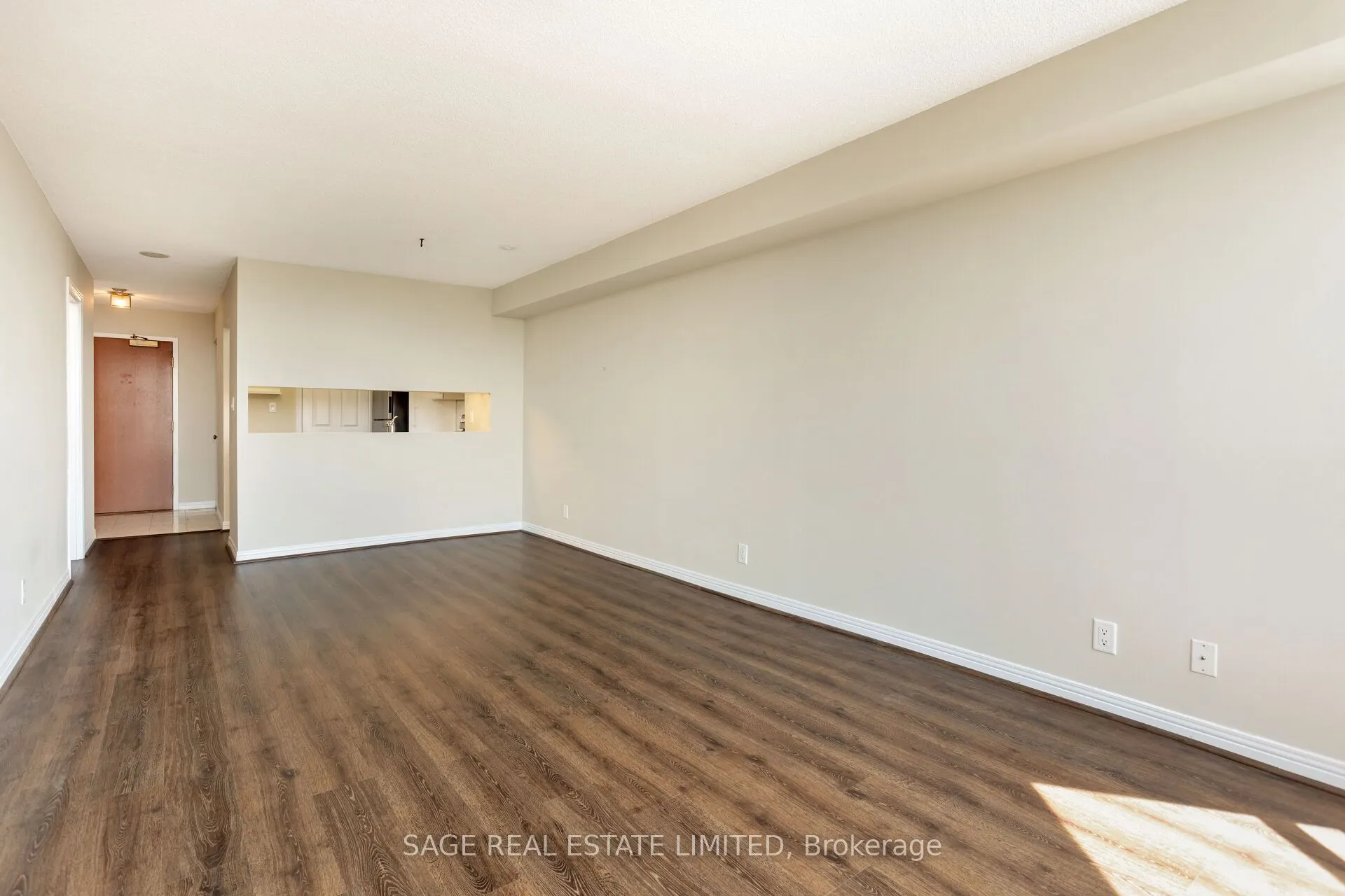 1 Aberfoyle Crescent, #807