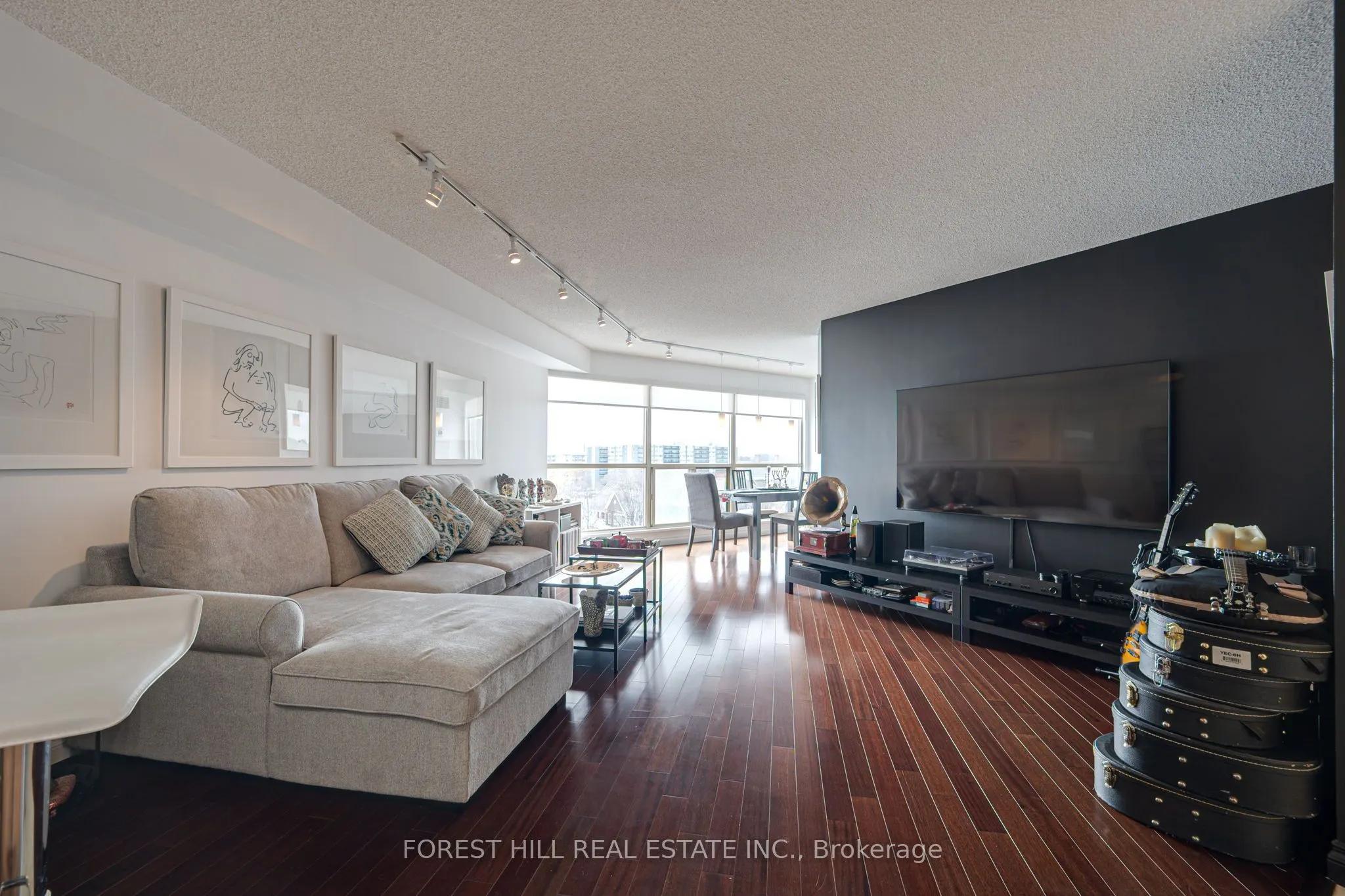 2267 Lakeshore Boulevard W #707