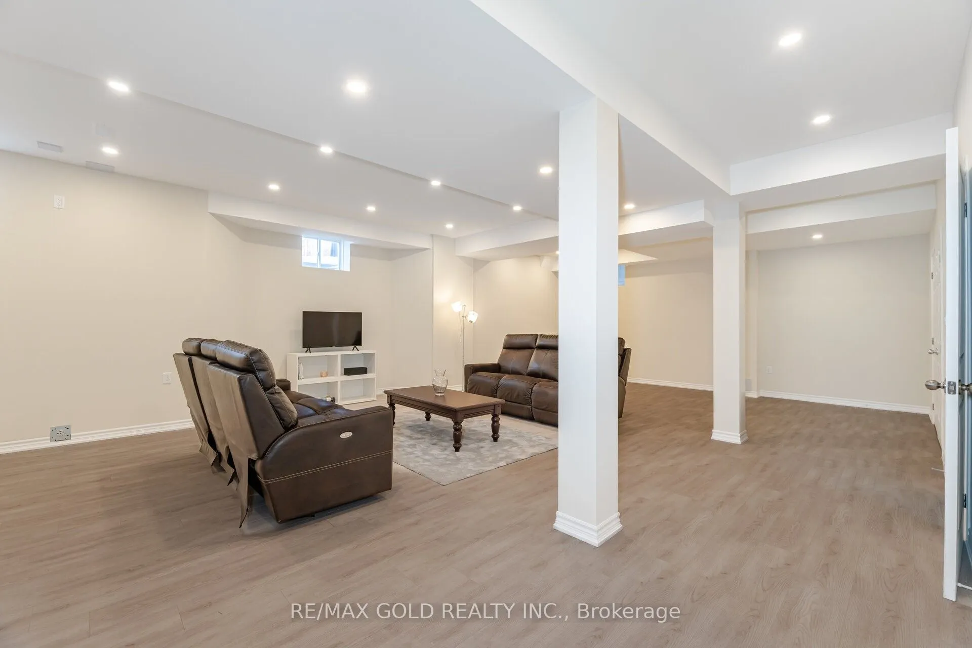 36 Hampton Springs Drive