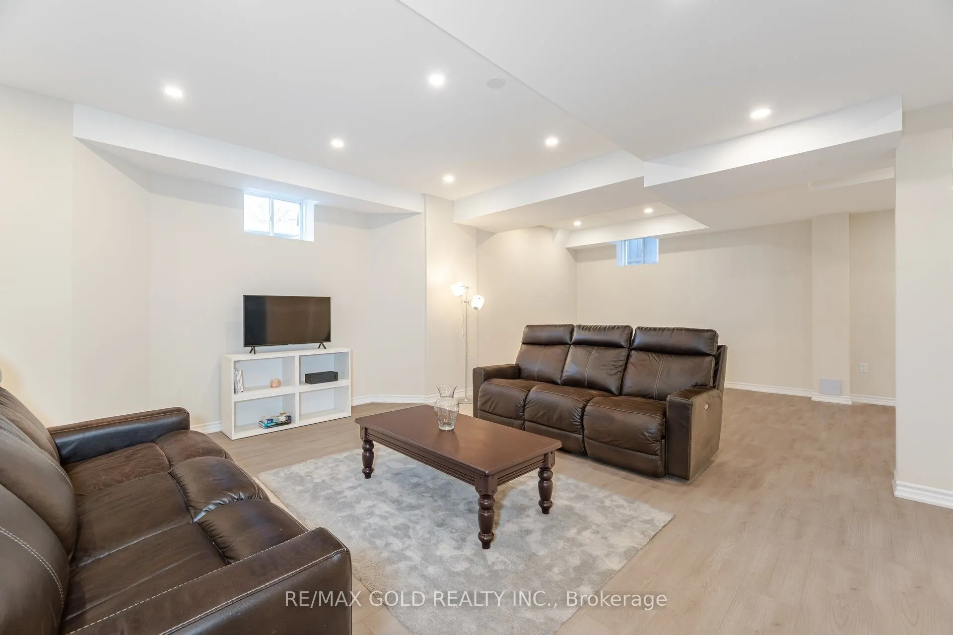 36 Hampton Springs Drive