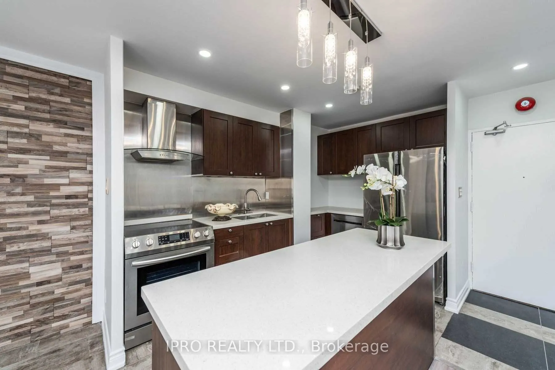 1395 Williamsport Drive, #357