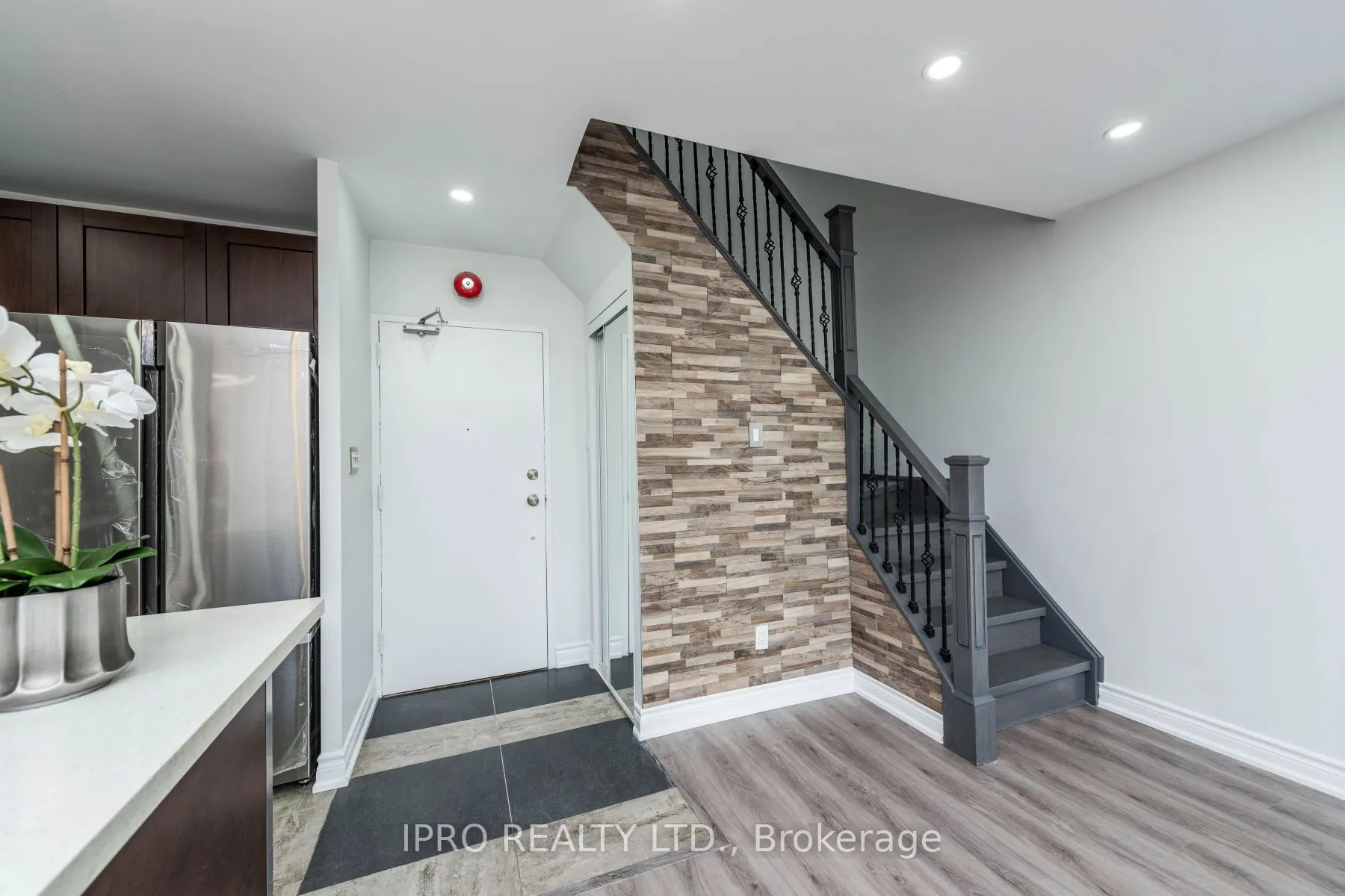1395 Williamsport Drive, #357