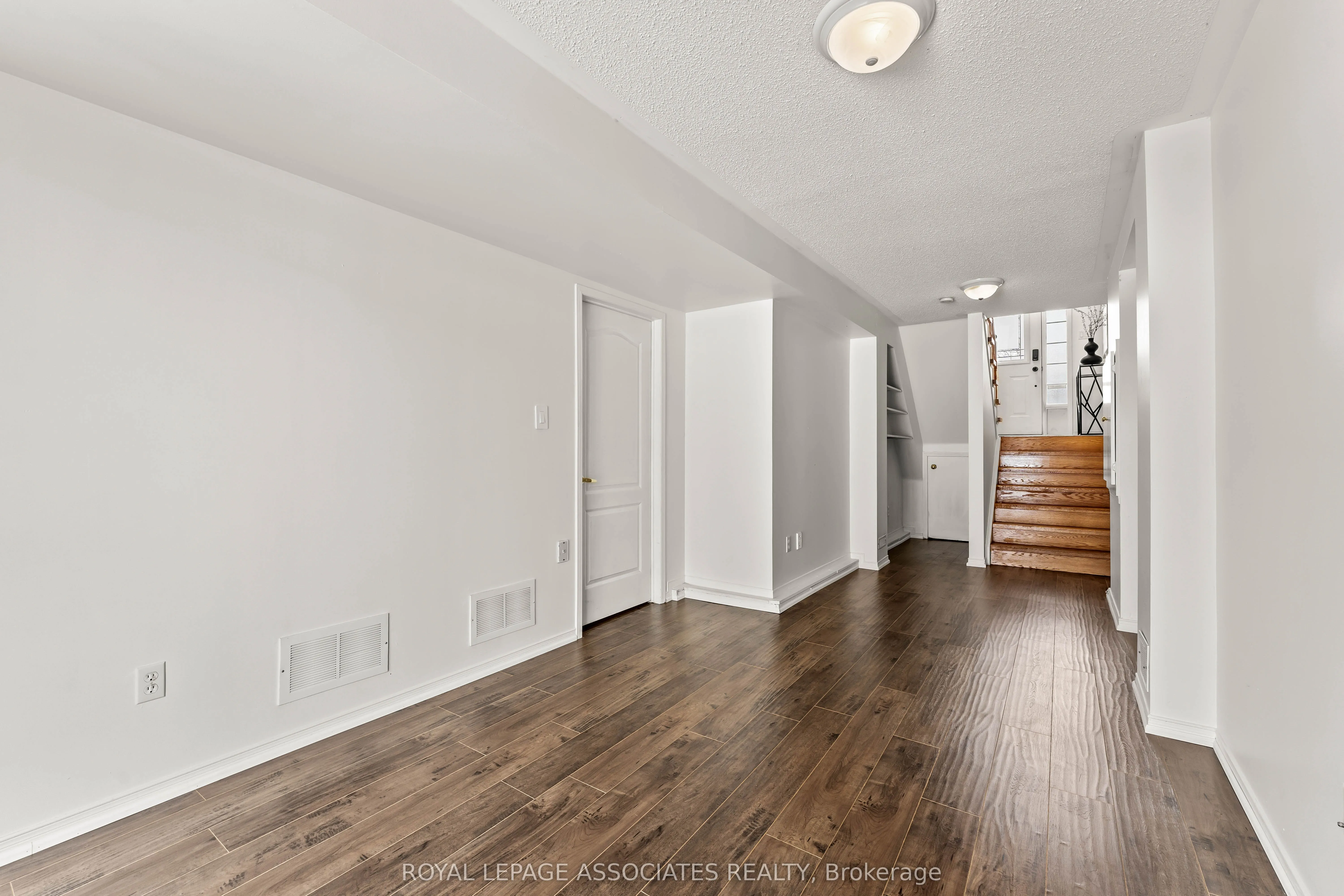 87 Wilmont Court