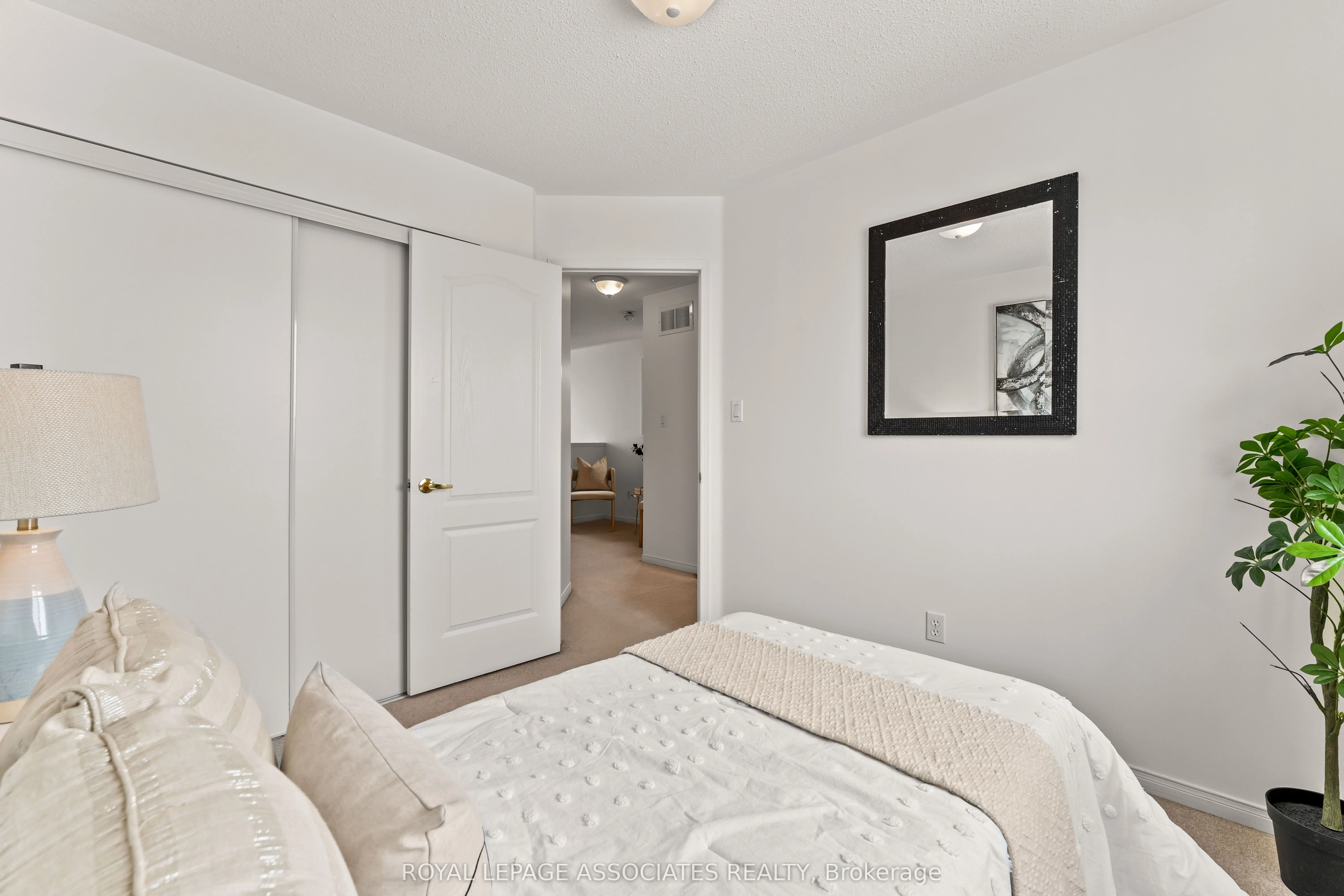 87 Wilmont Court