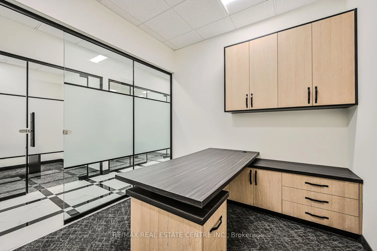 2565 Steeles Avenue E, #22