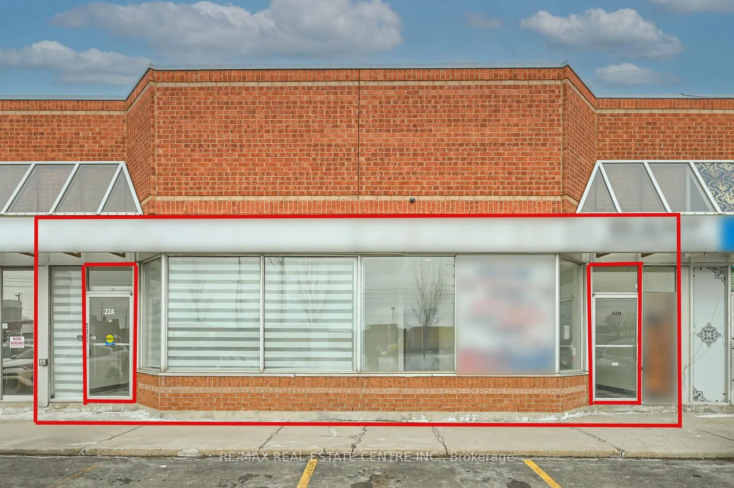 2565 Steeles Avenue E, #22