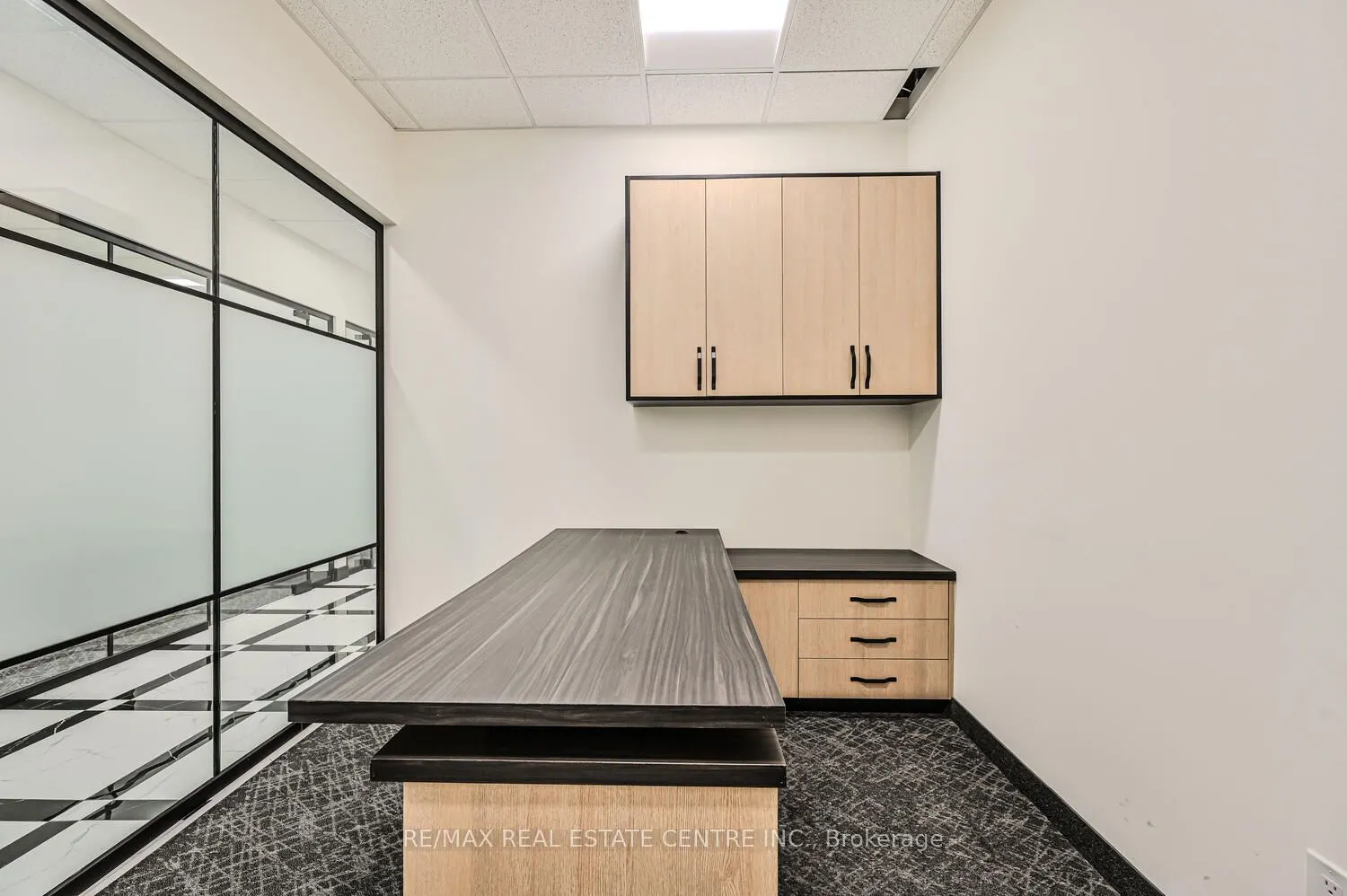 2565 Steeles Avenue E, #22