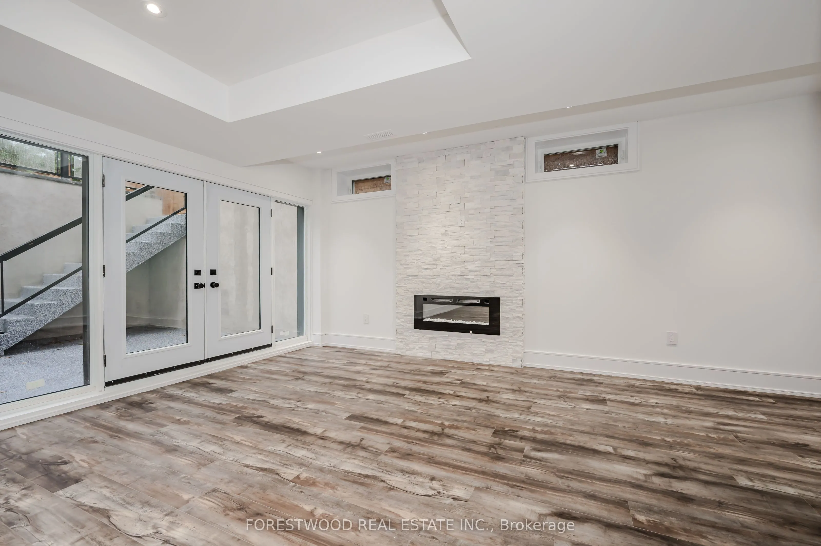 193 Mateo Place