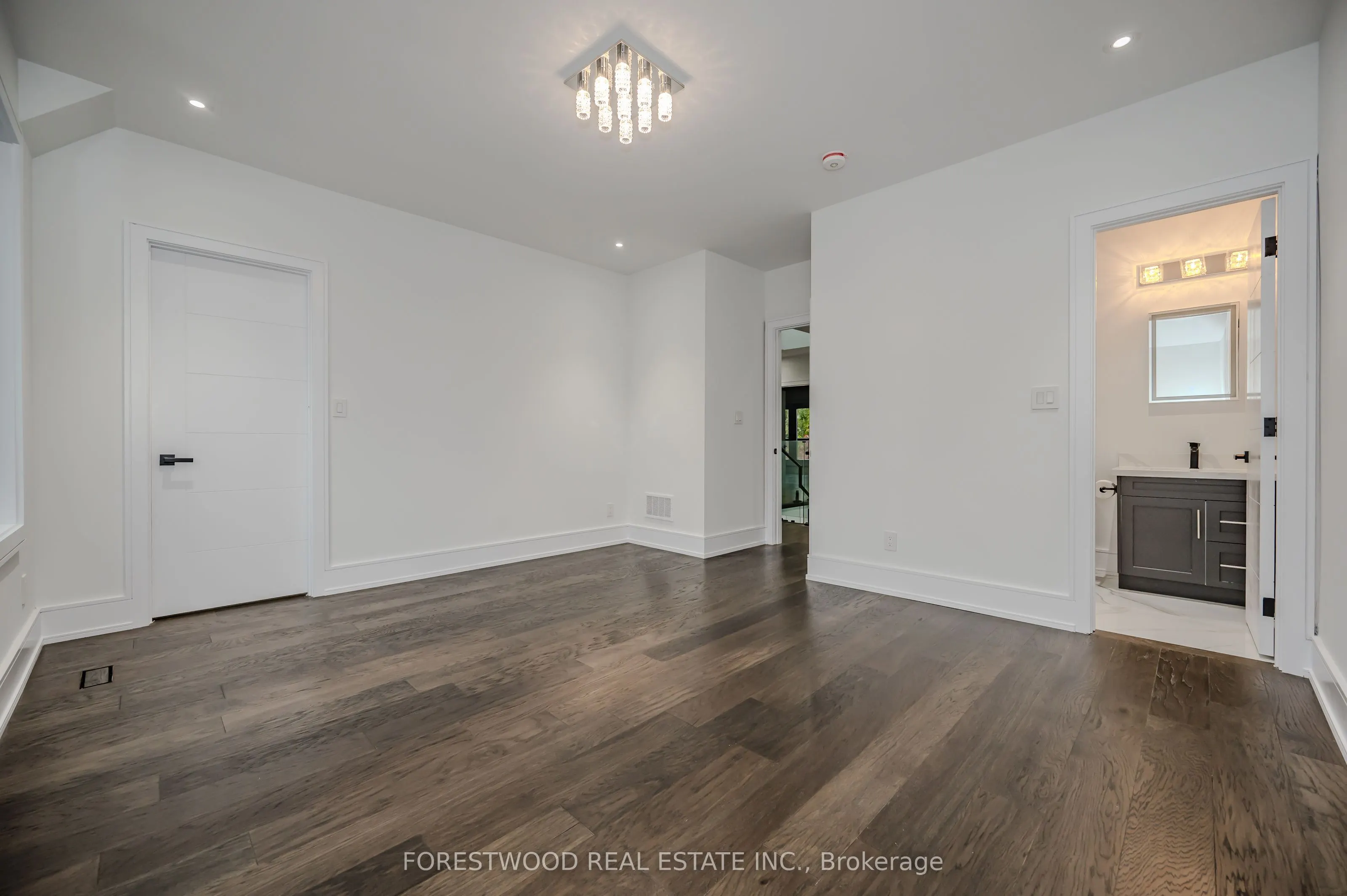 193 Mateo Place