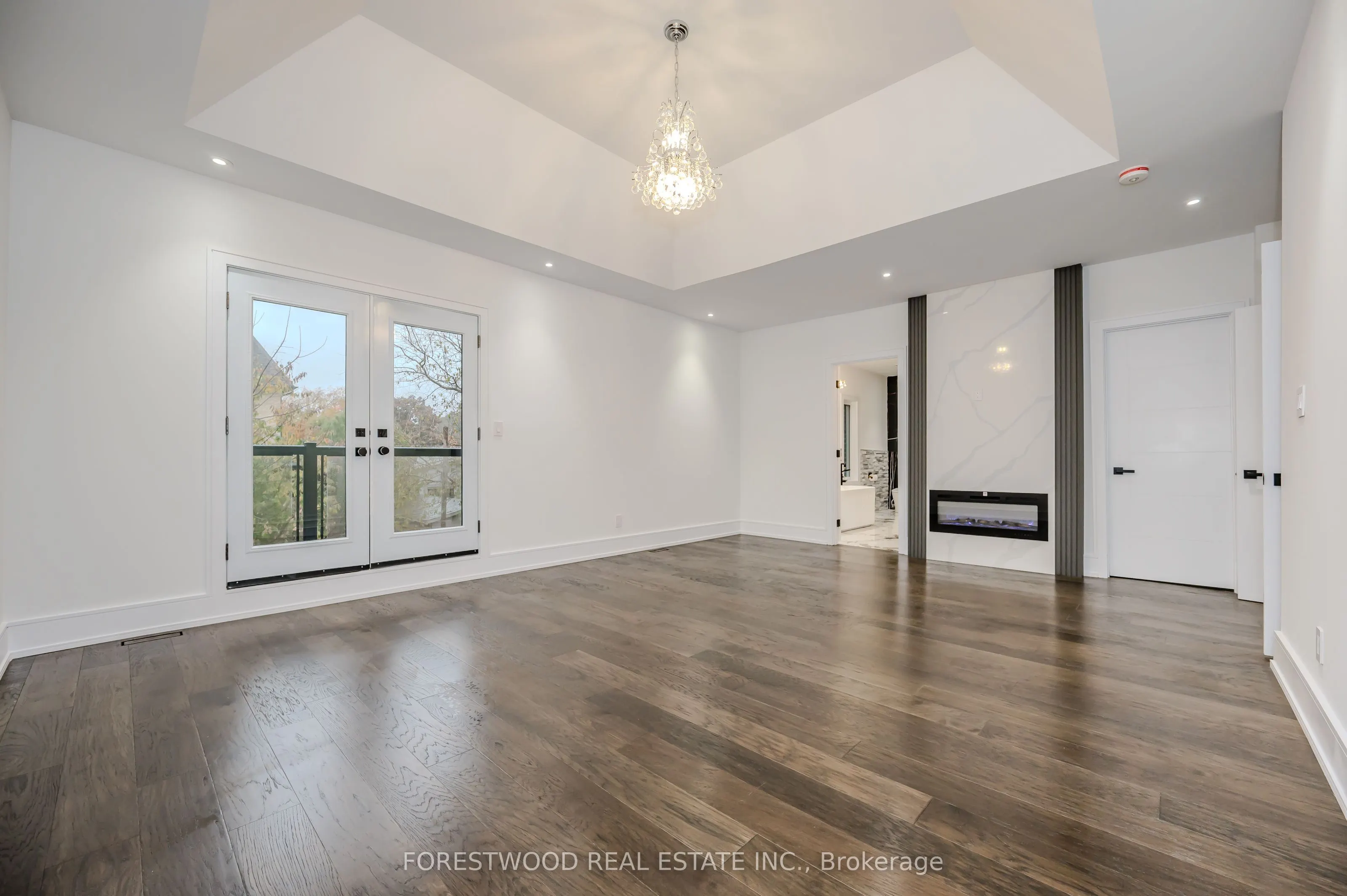 193 Mateo Place