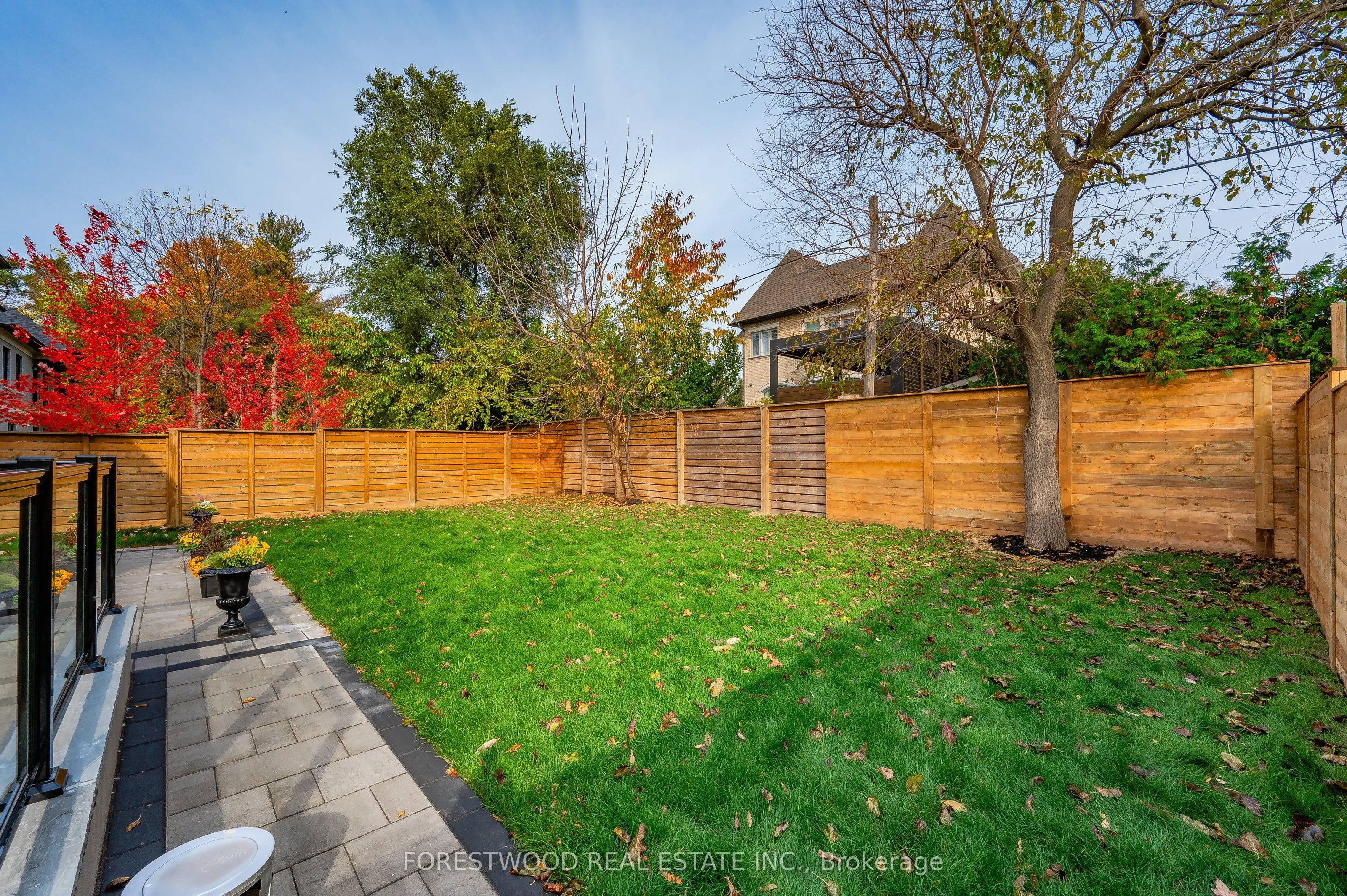 193 Mateo Place