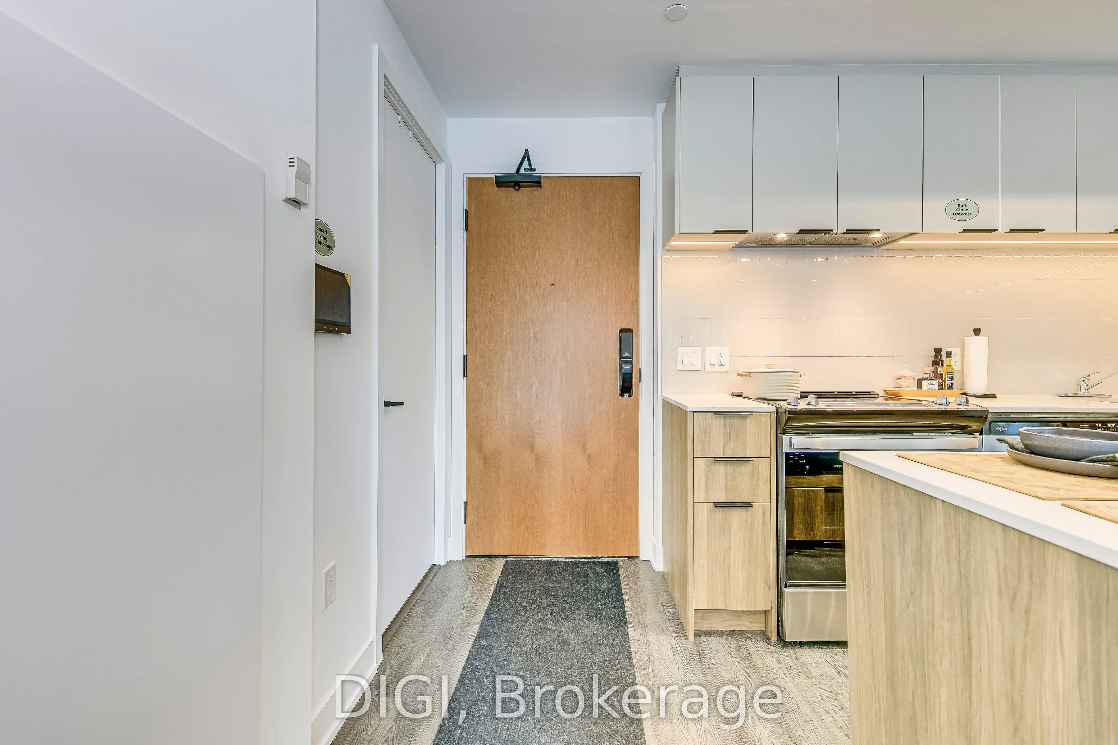 185 Enfield Place, #TH05