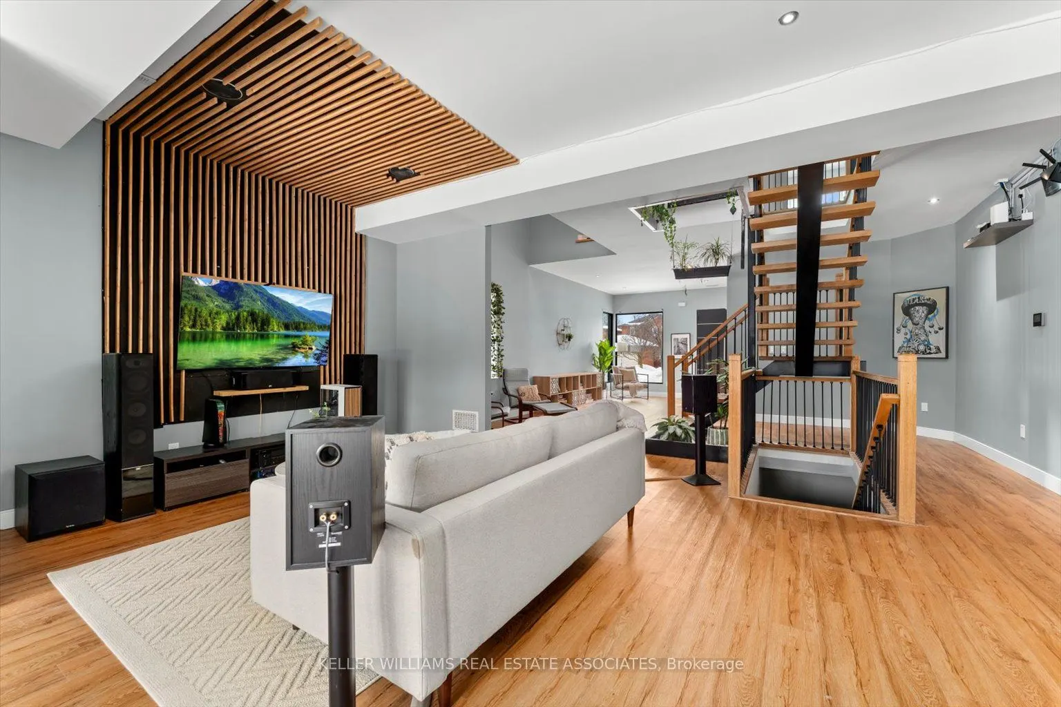 644 Roselaire Trail