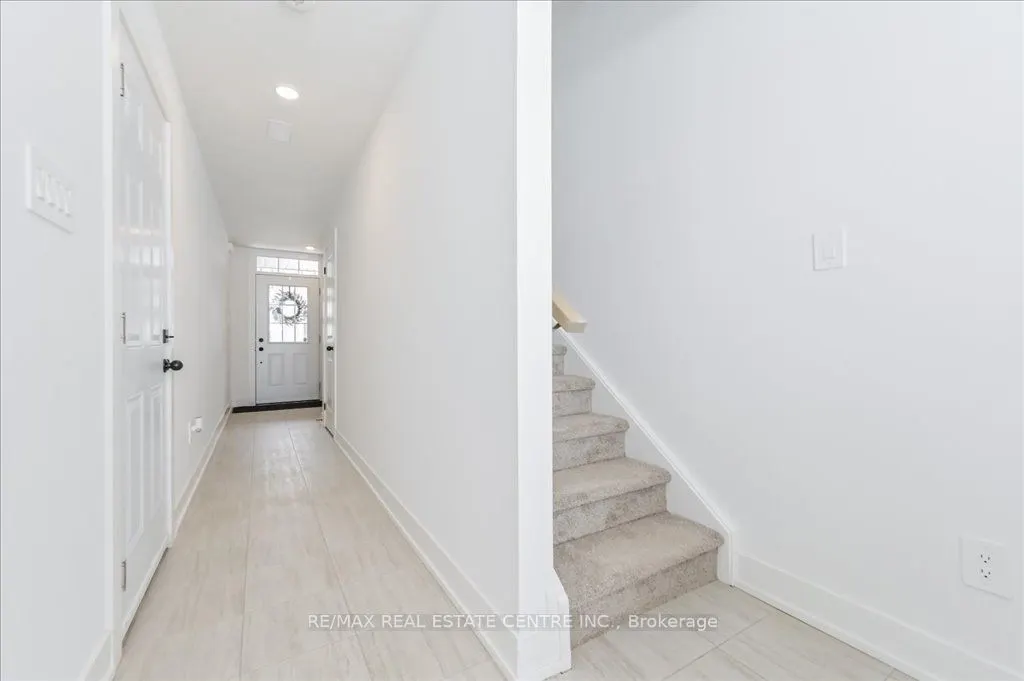 690 Broadway Avenue, #3
