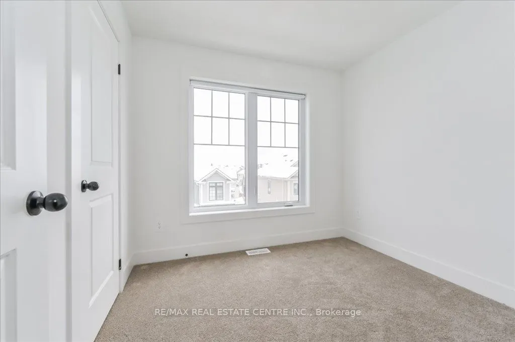 690 Broadway Avenue, #3