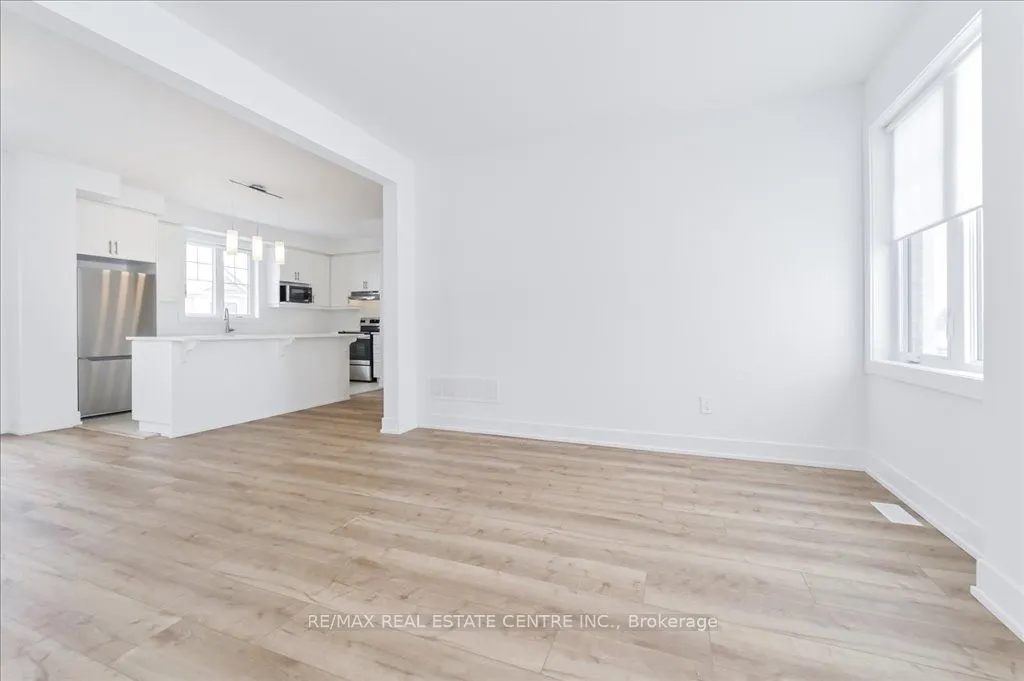 690 Broadway Avenue, #3