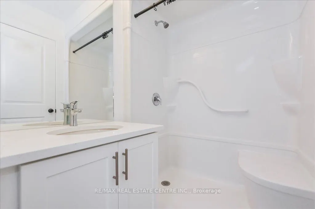 690 Broadway Avenue, #3