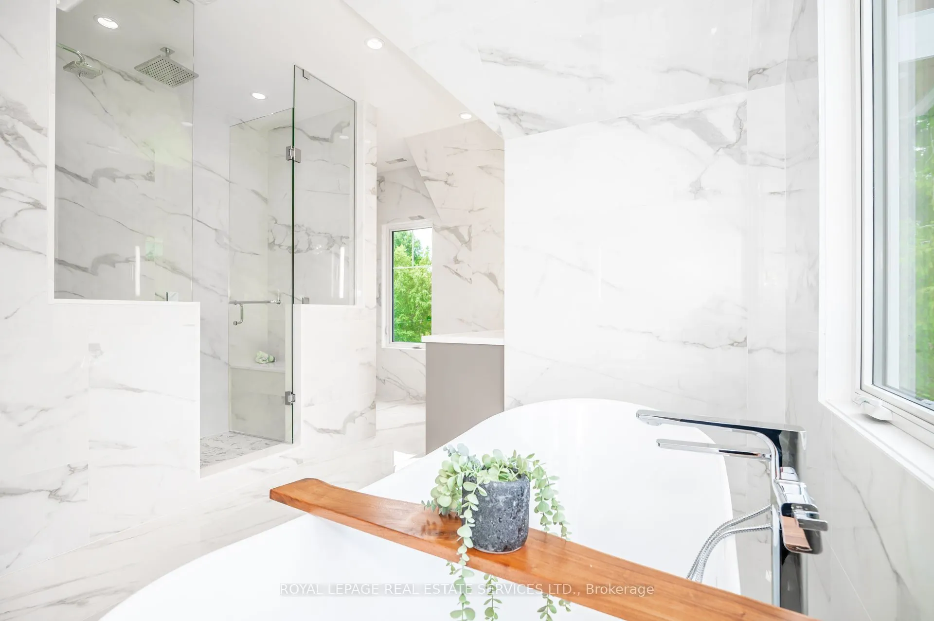 1618 Dogwood Trail