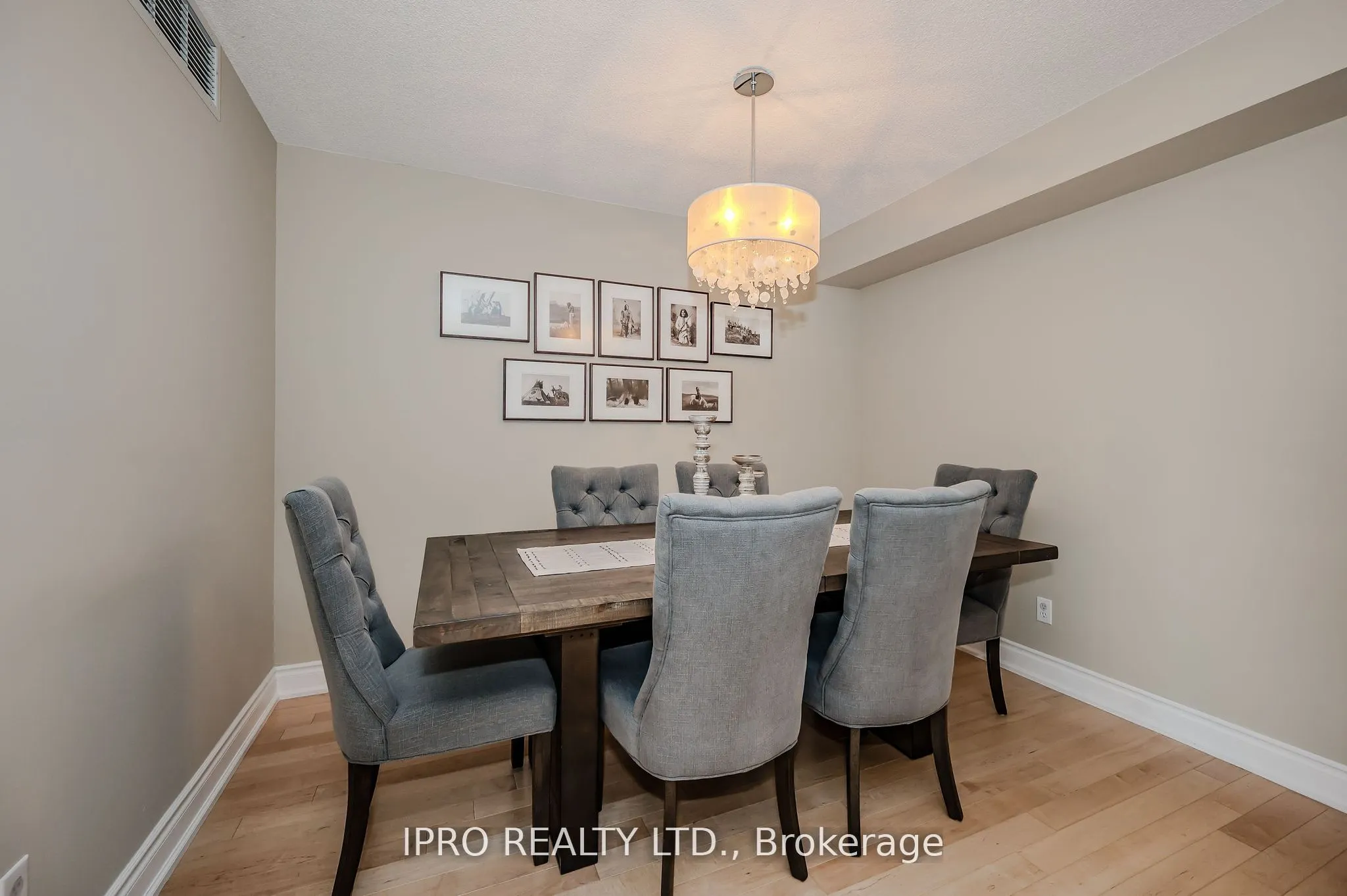 190 Manitoba Street, #605
