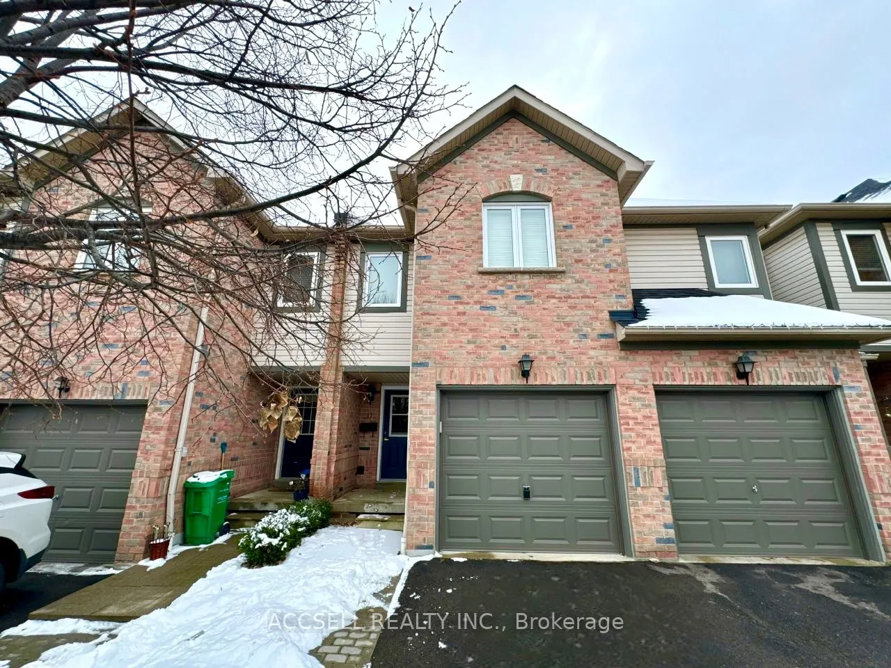 4600 Kimbermount Avenue, #11