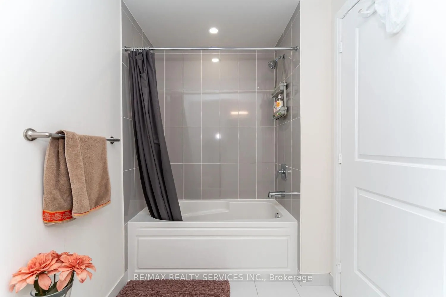 65 Watergarden Drive, #509