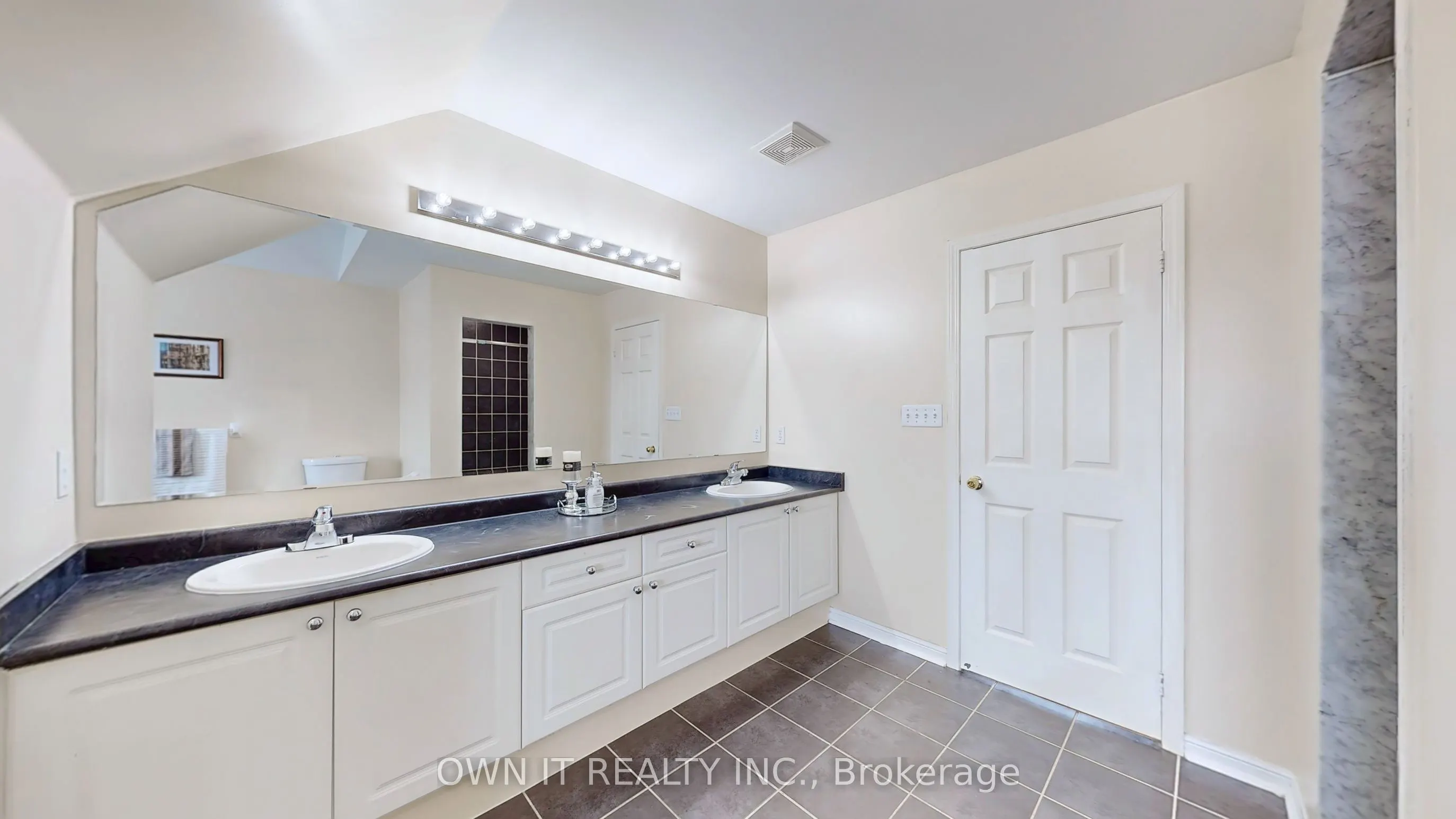 14 Alboreto Way