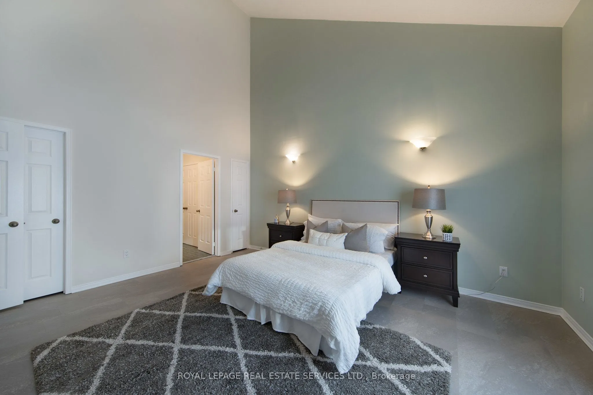 1010 Cristina Court, #21