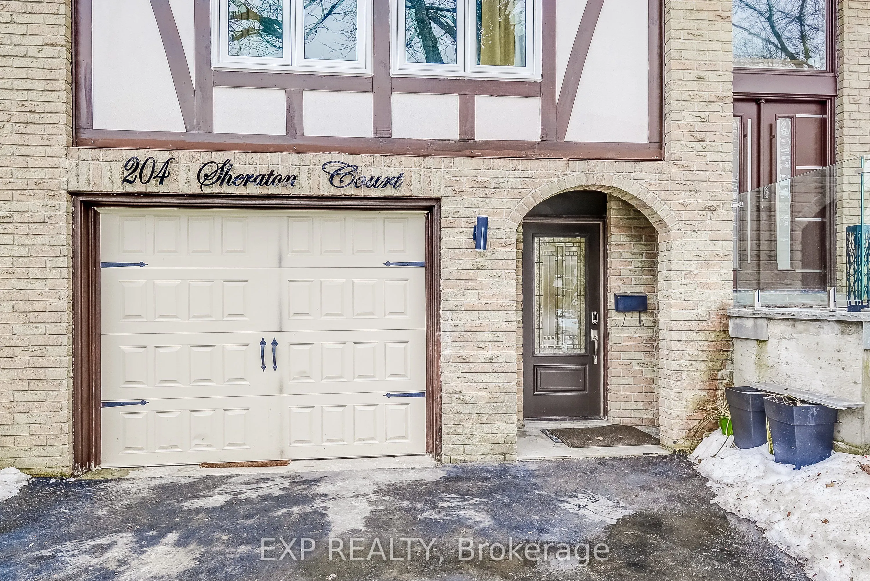 204 Sheraton Court