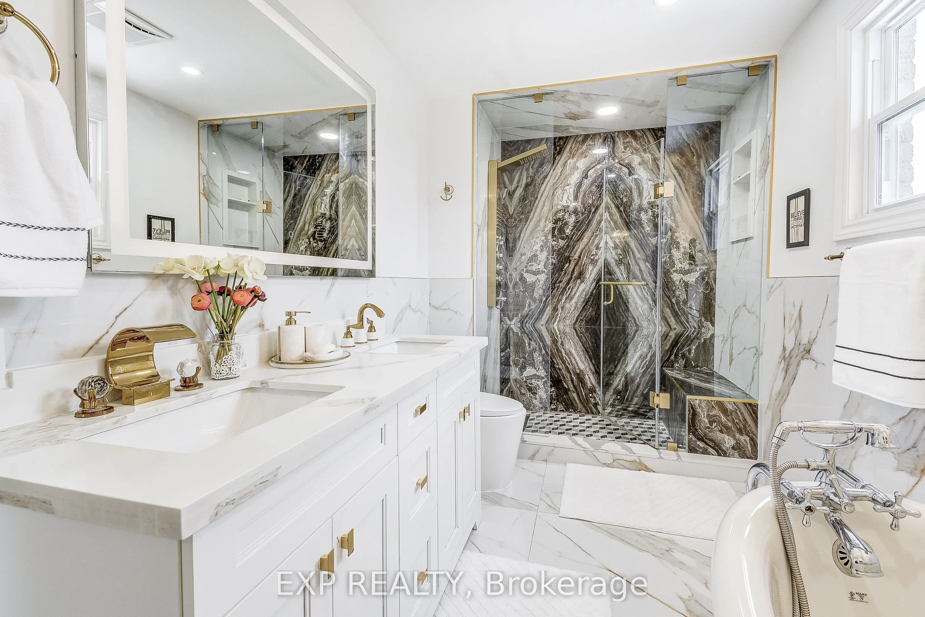 204 Sheraton Court