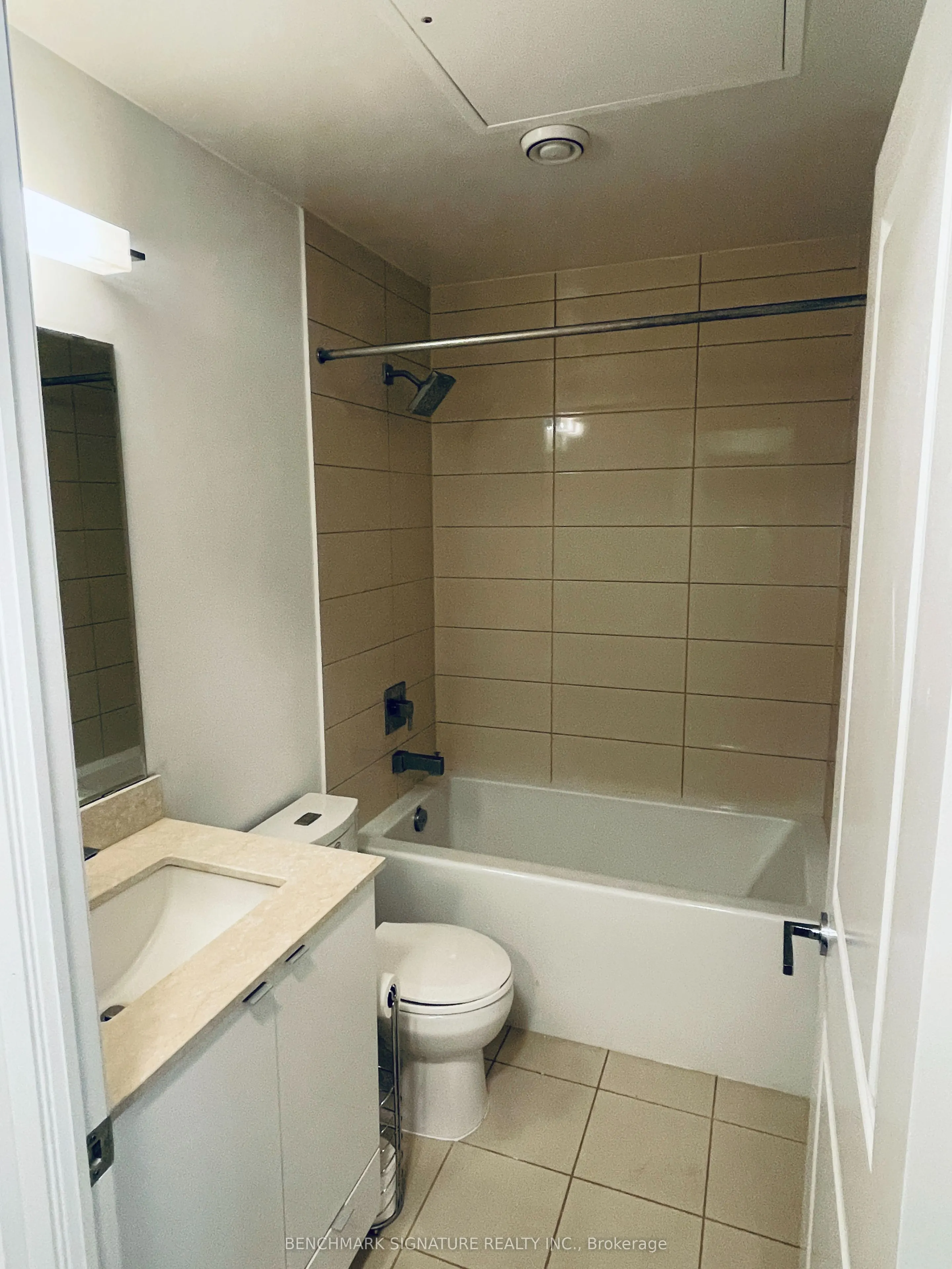 60 Annie Craig Drive, #B609