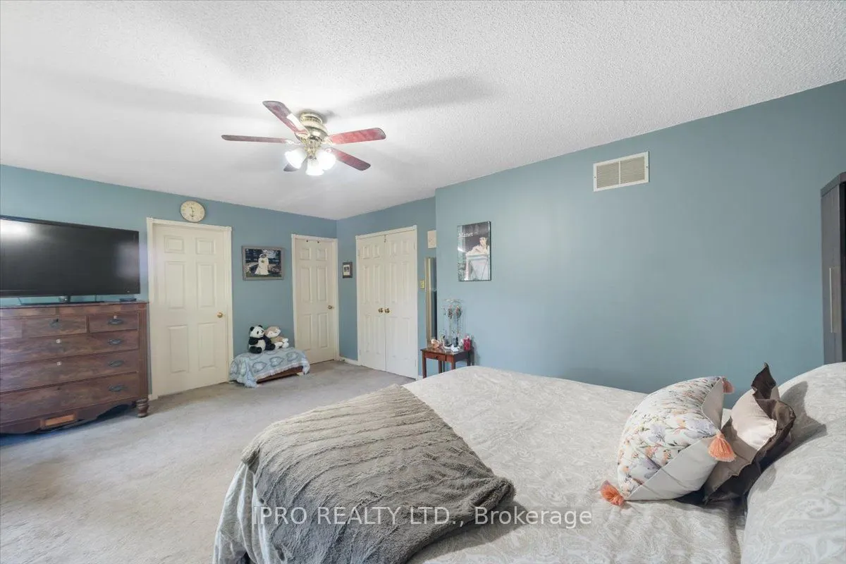 77 Lord Simcoe Drive