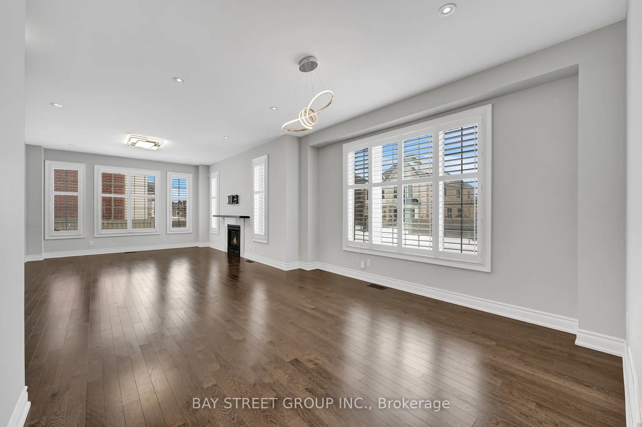 1275 Raspberry Terrace