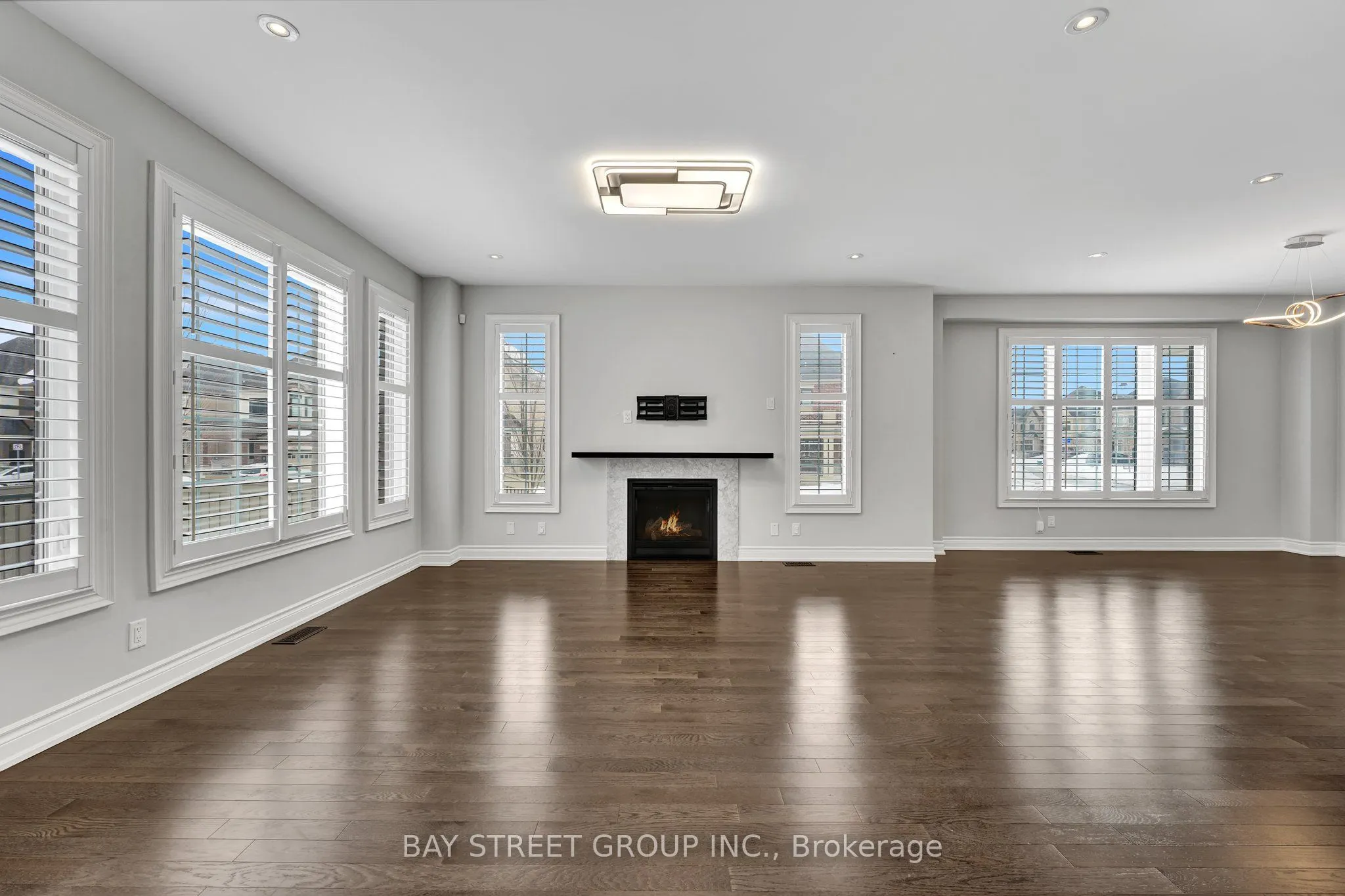 1275 Raspberry Terrace
