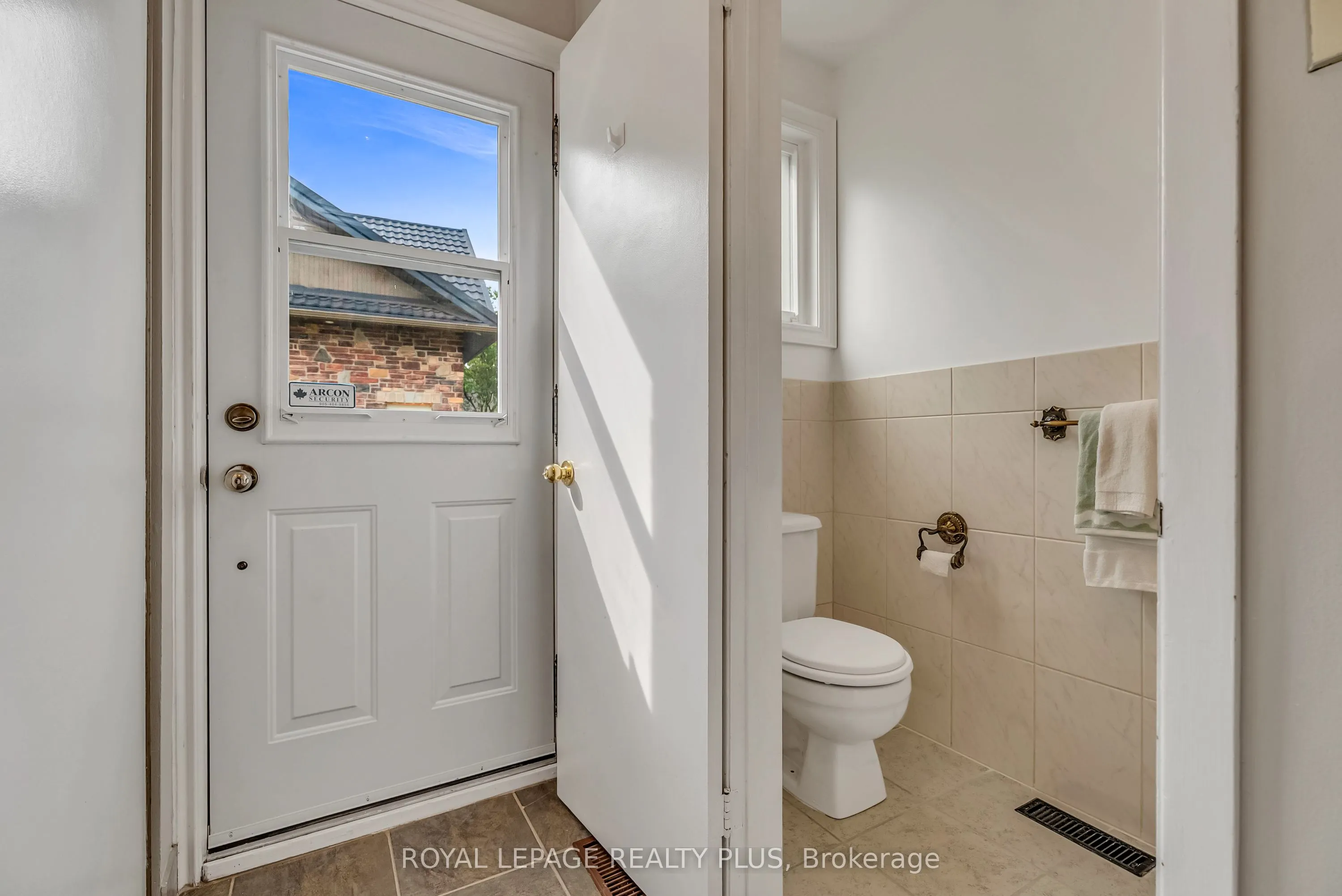 2440 Rosemary Drive